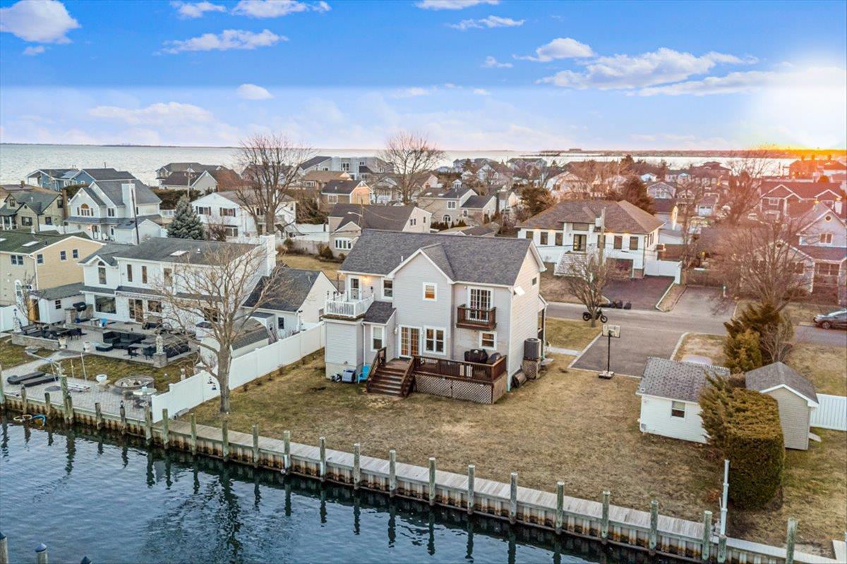 Single Family Bay  Suffolk County, NY 11795, MLS-834083-3