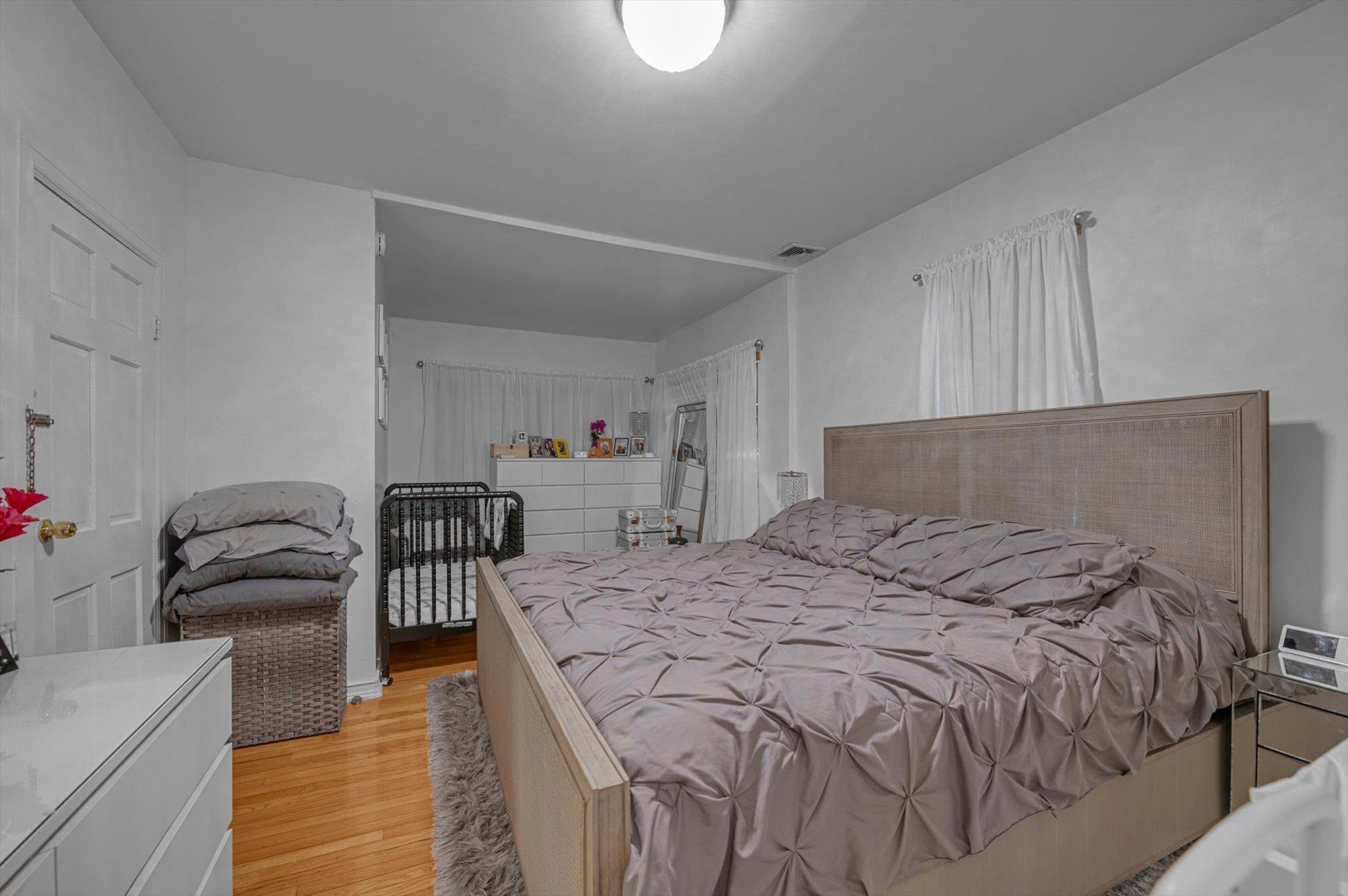 Single Family 94  Queens, NY 11369, MLS-834101-10