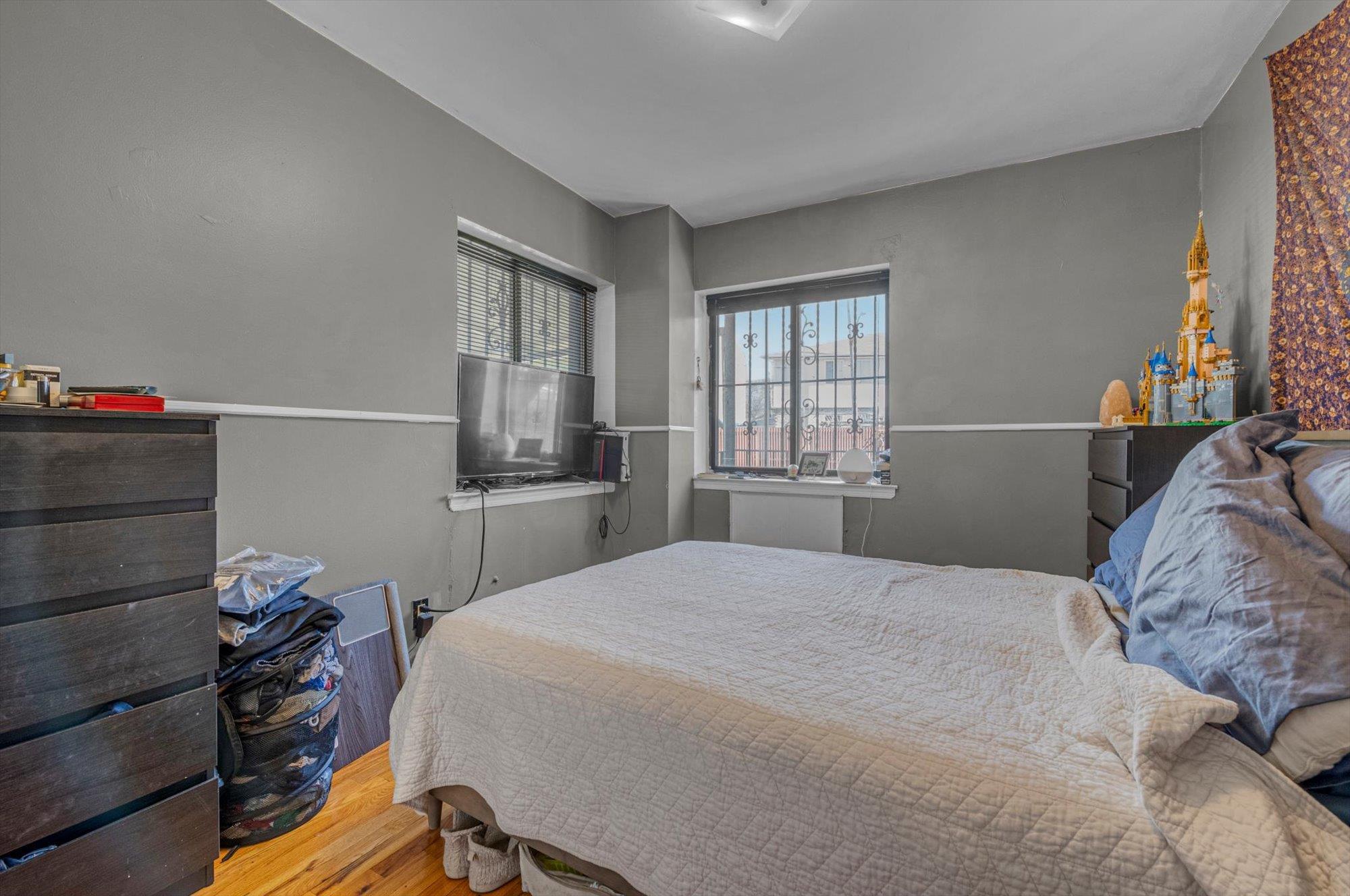 Single Family 94  Queens, NY 11369, MLS-834101-23