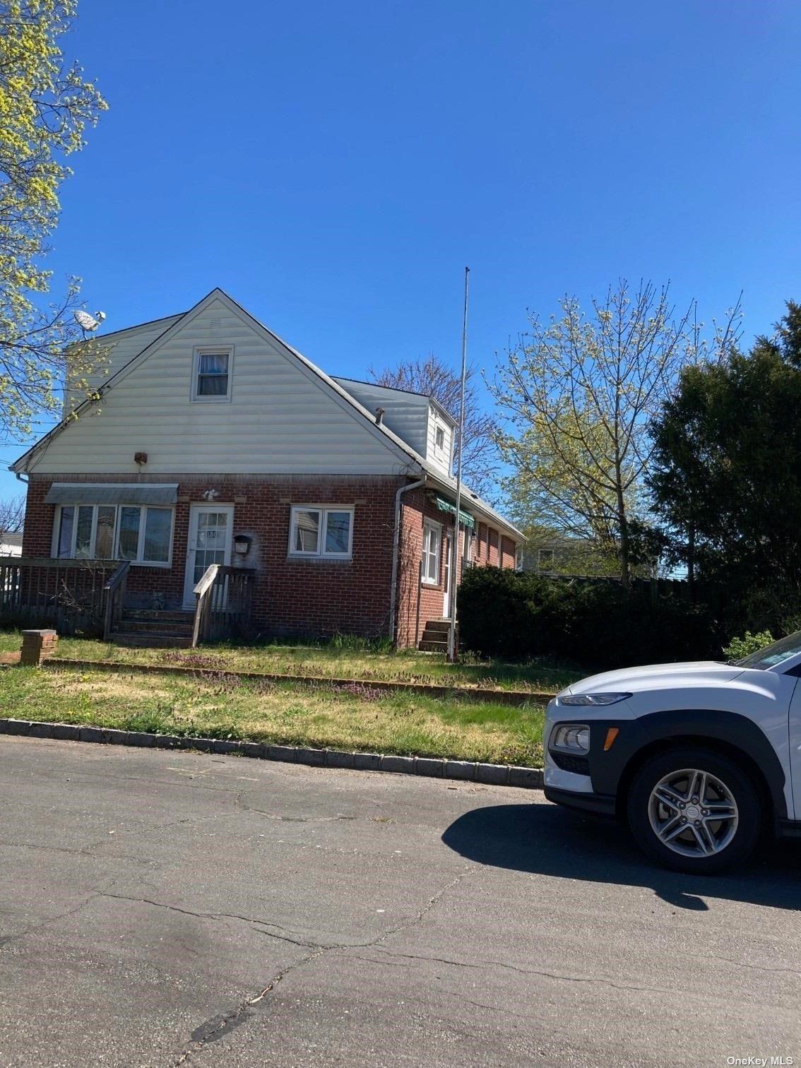 Single Family 7th  Suffolk County, NY 11757, MLS-834112-10