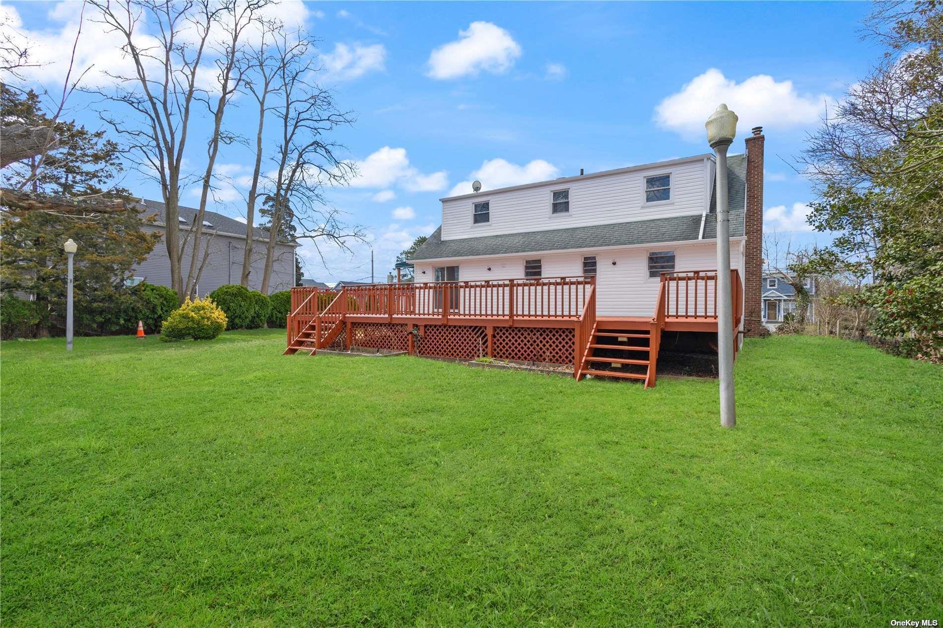 Single Family Hamilton  Nassau County, NY 11758, MLS-834144-14