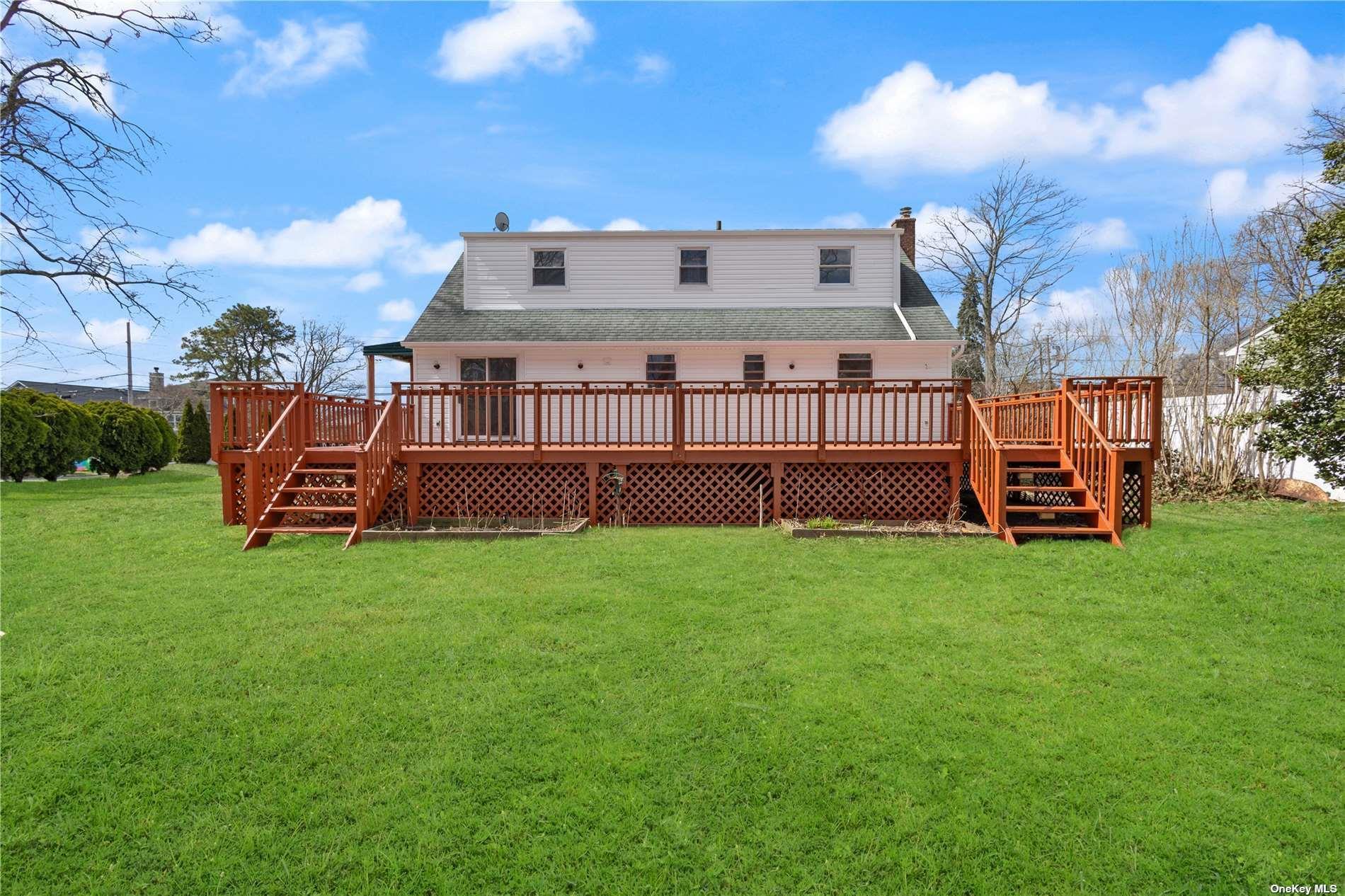 Single Family Hamilton  Nassau County, NY 11758, MLS-834144-2