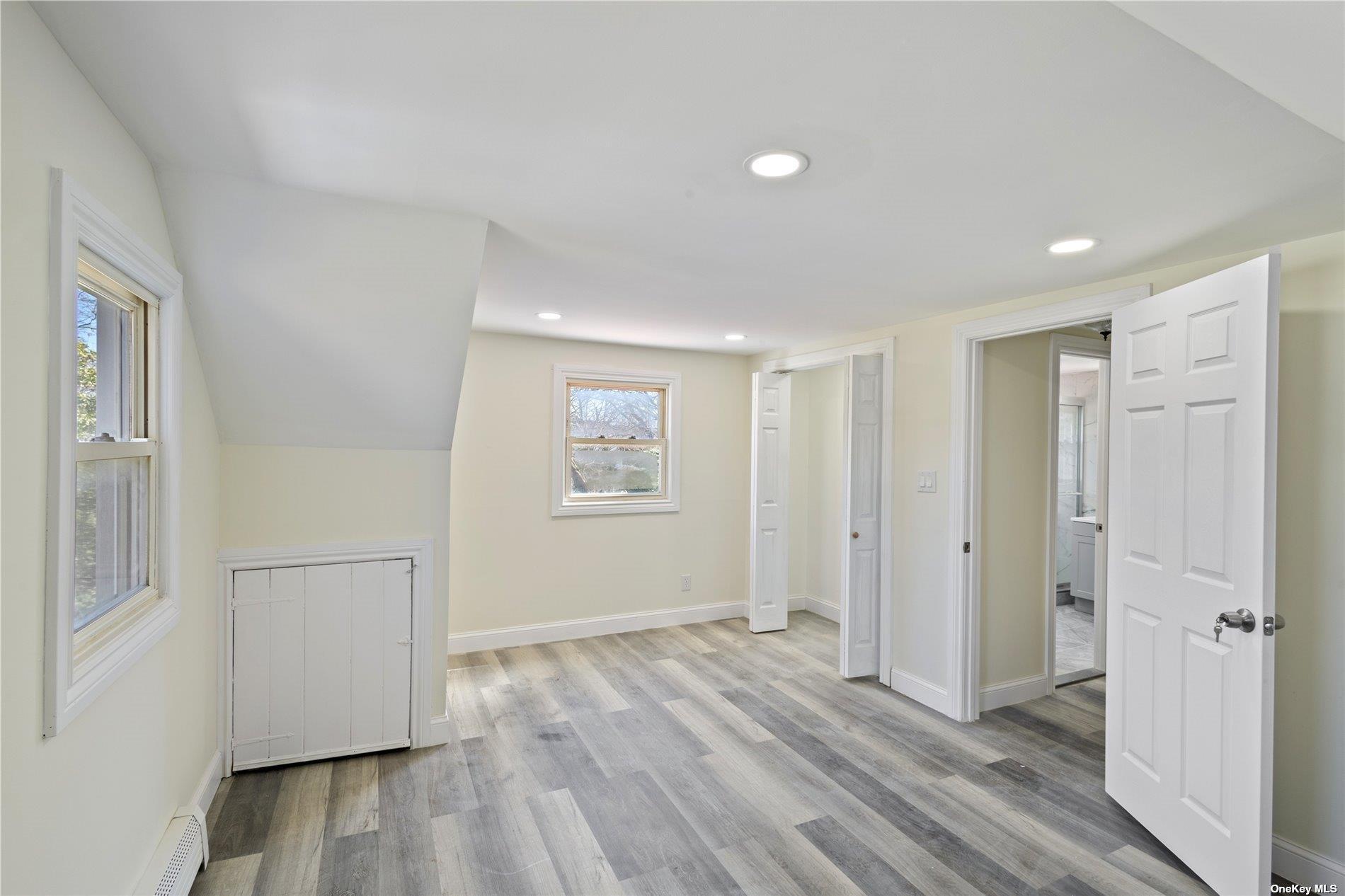Single Family Hamilton  Nassau County, NY 11758, MLS-834144-5