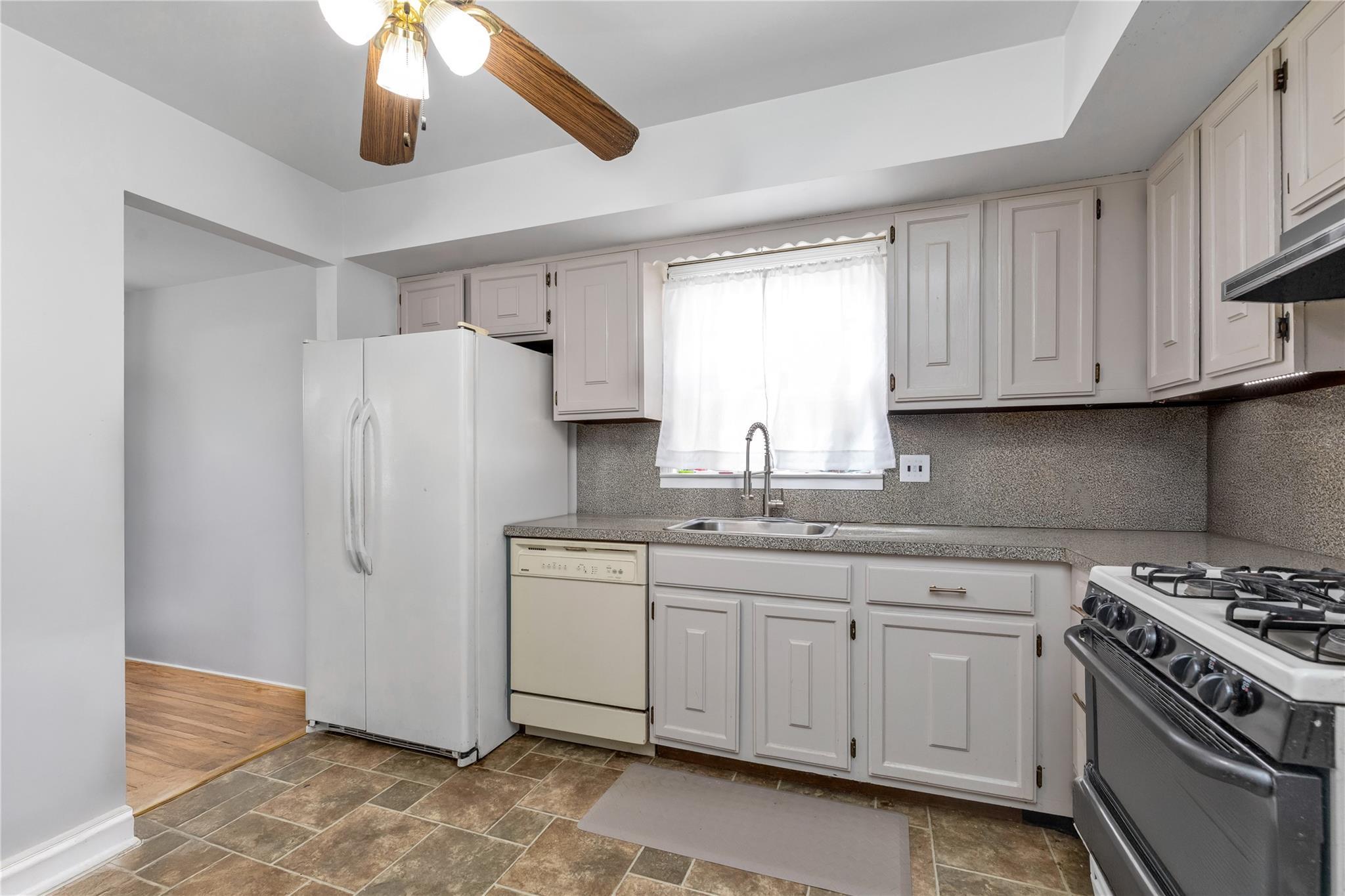 Single Family 143  Queens, NY 11357, MLS-834181-15