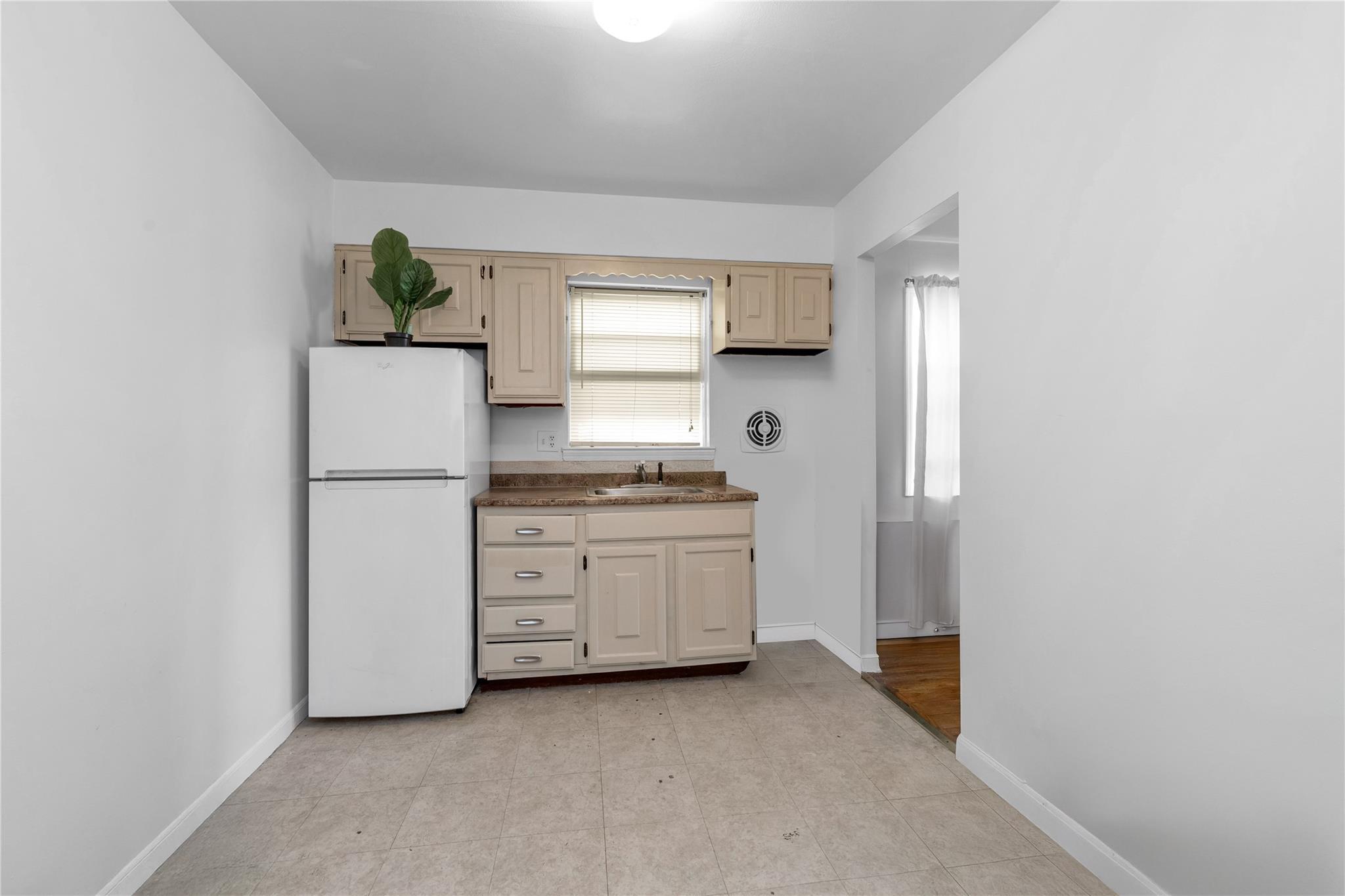 Single Family 143  Queens, NY 11357, MLS-834181-23