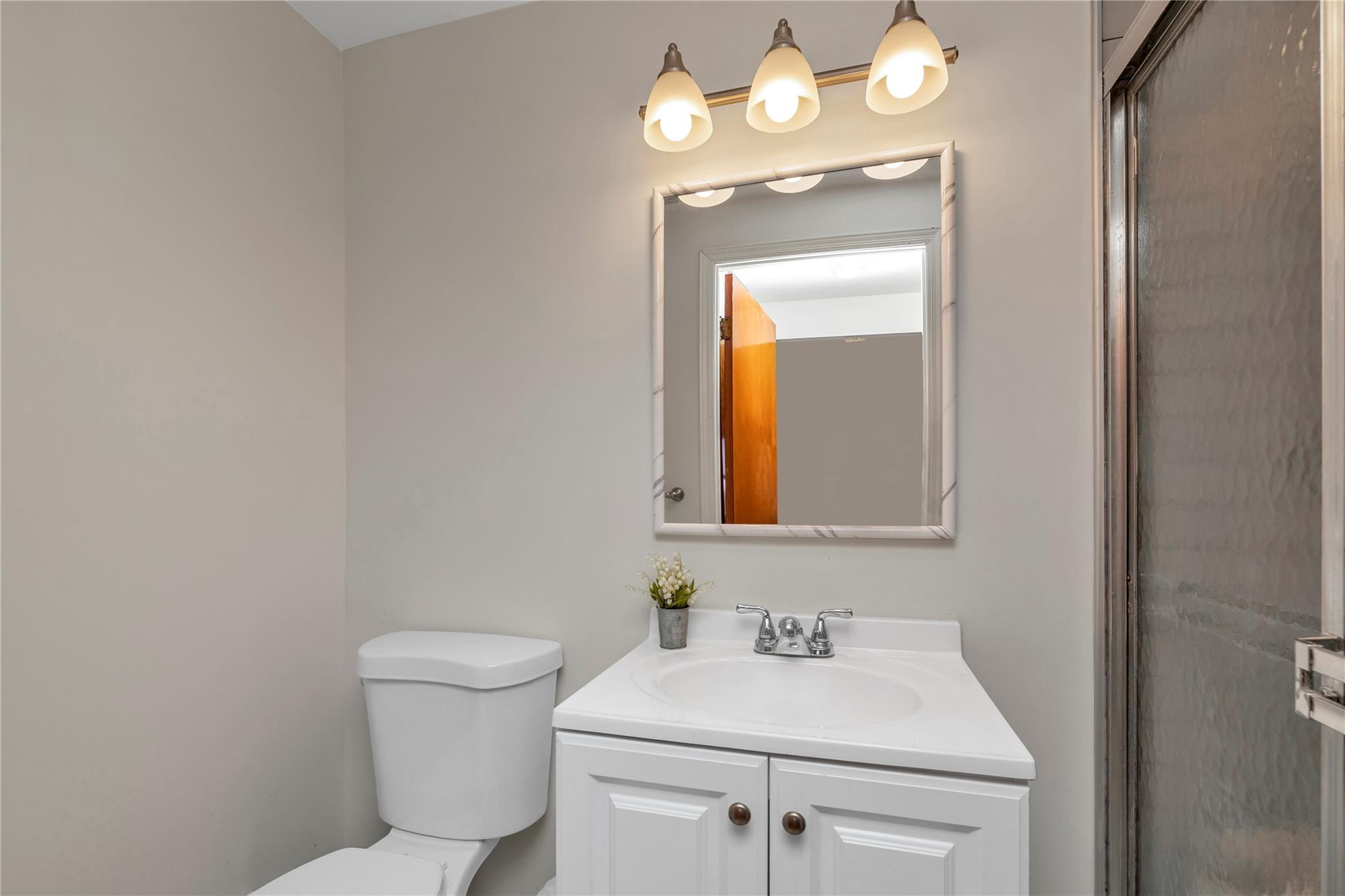 Single Family 143  Queens, NY 11357, MLS-834181-9