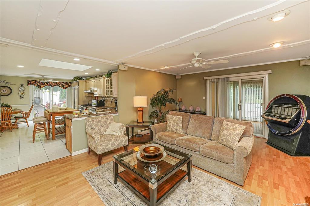 Single Family Peachtree  Suffolk County, NY 11766, MLS-834182-11