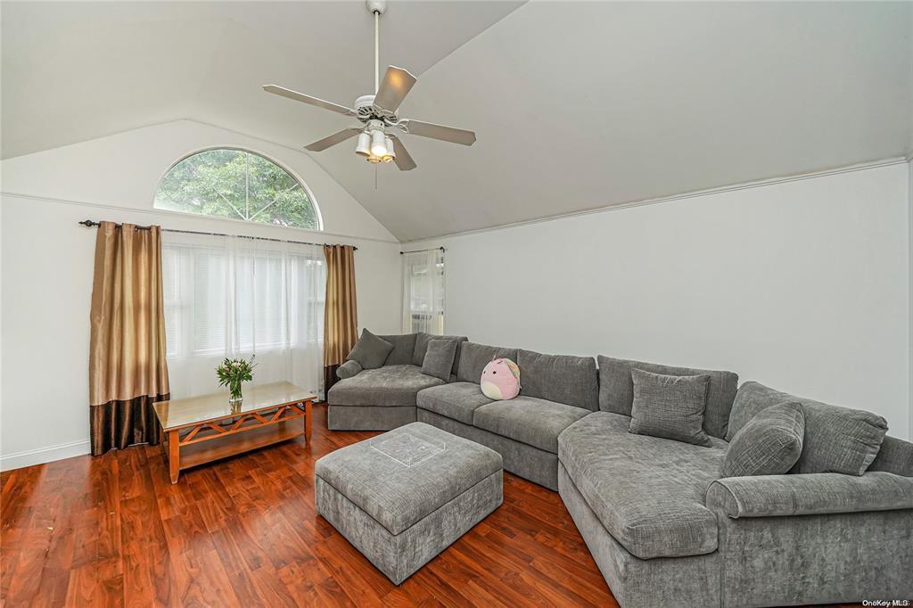 Single Family Peachtree  Suffolk County, NY 11766, MLS-834182-21