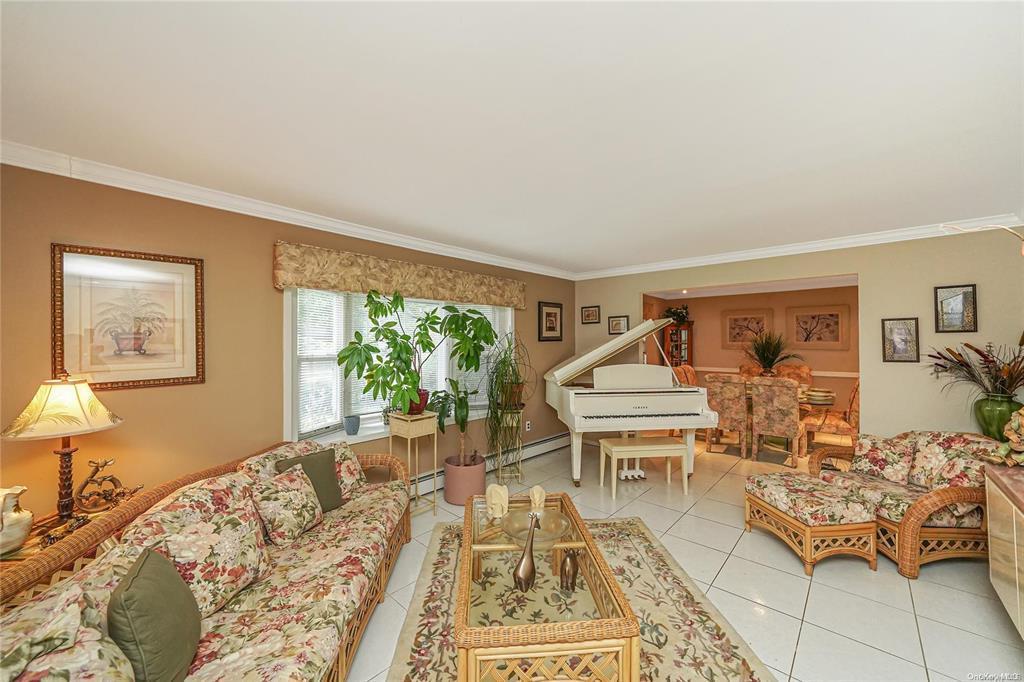 Single Family Peachtree  Suffolk County, NY 11766, MLS-834182-4