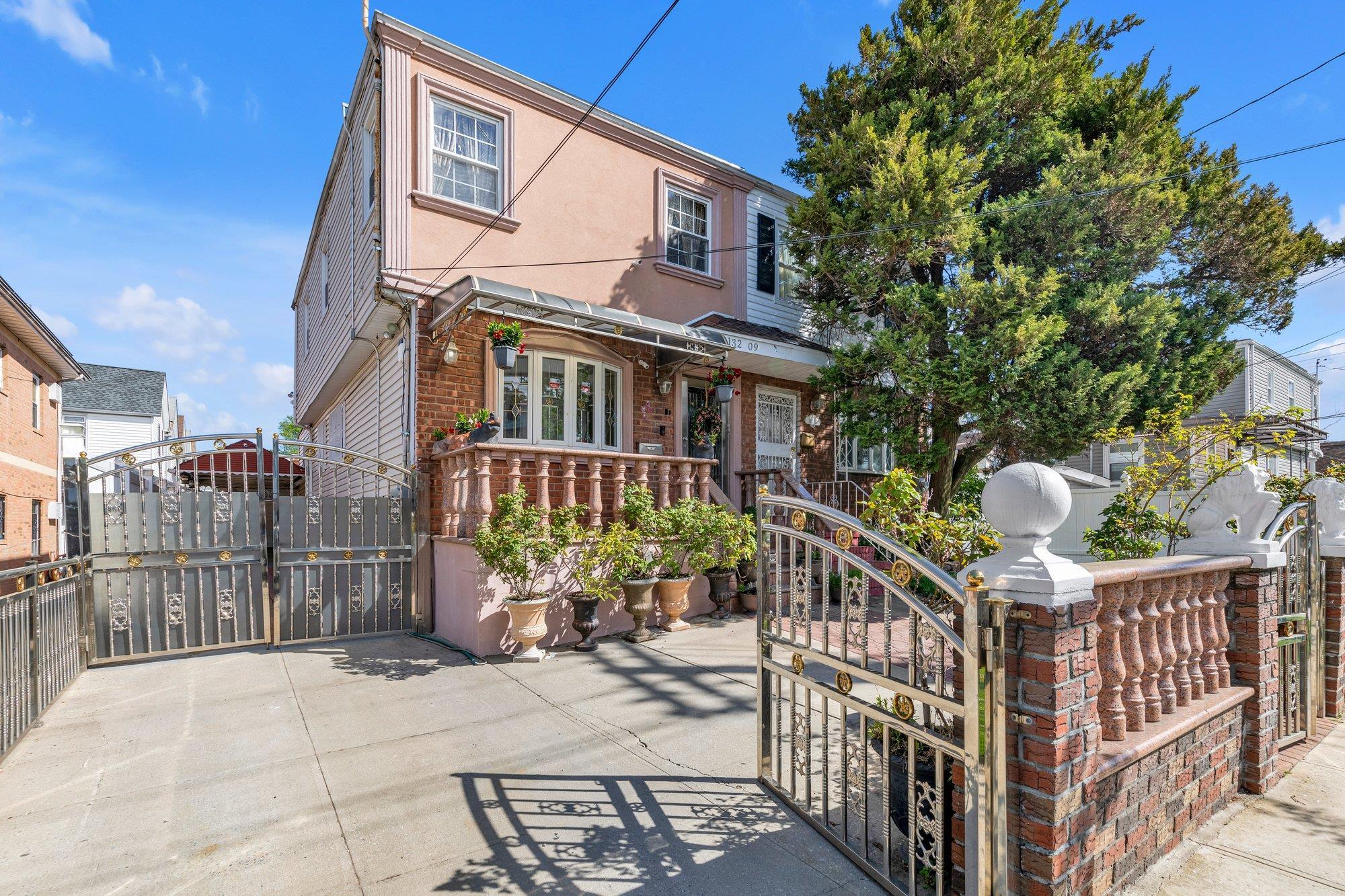 Single Family 111 Th  Queens, NY 11402, MLS-834202-19