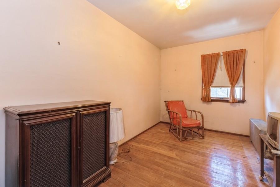 Single Family Saint James  Nassau County, NY 11542, MLS-834233-7