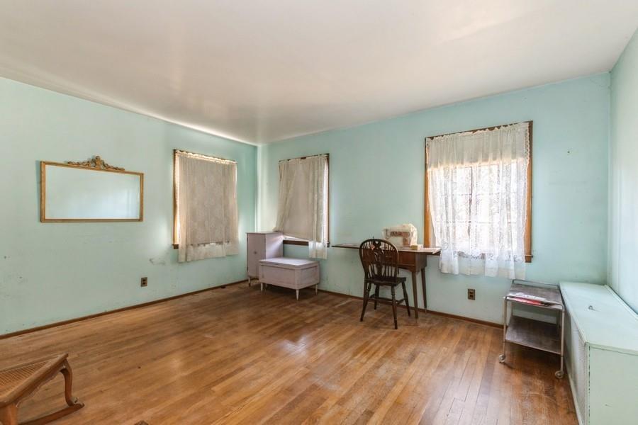 Single Family Saint James  Nassau County, NY 11542, MLS-834233-8