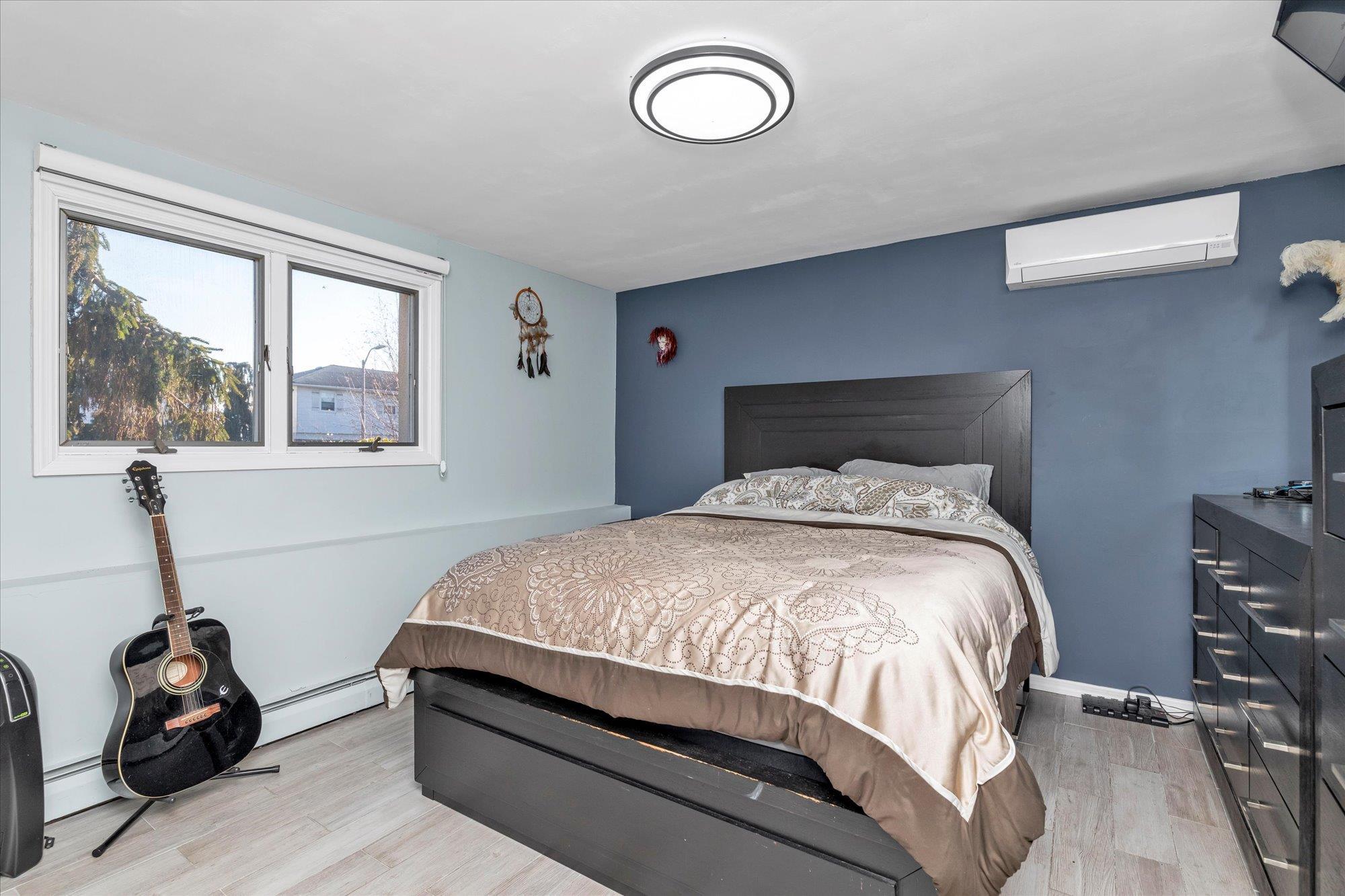 Single Family Gerry  Nassau County, NY 11561, MLS-834262-11