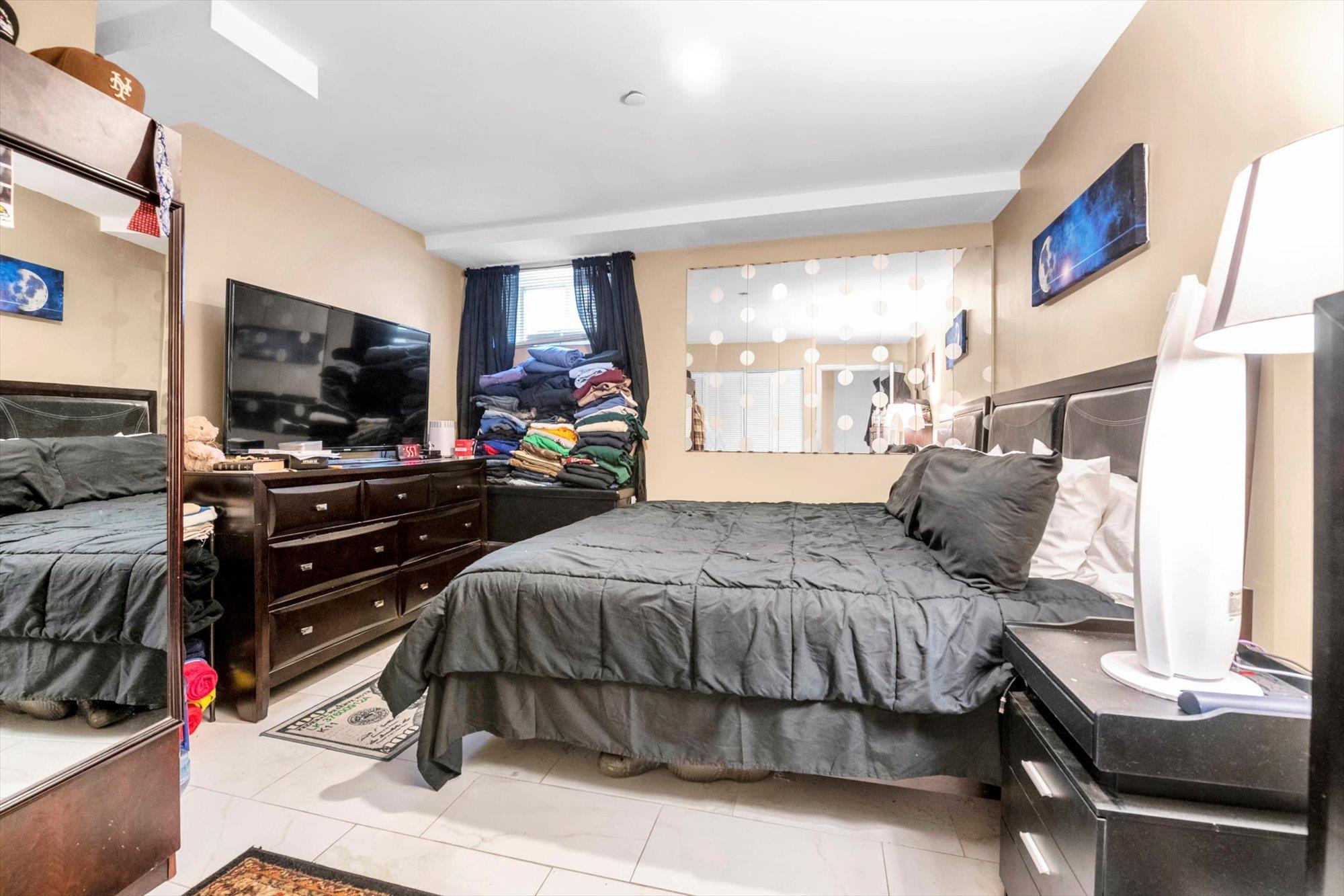 Single Family 224th  Queens, NY 11413, MLS-834316-22