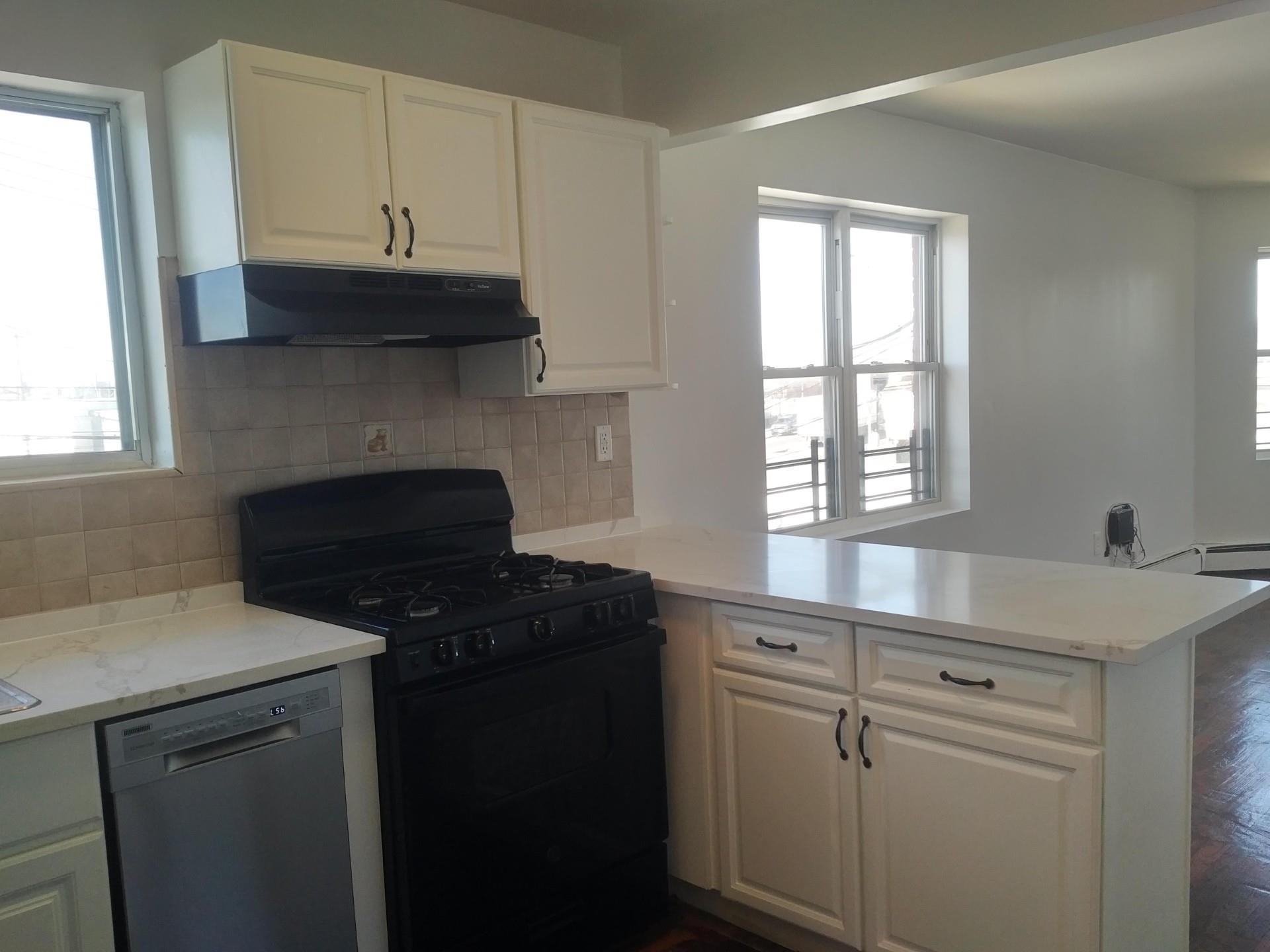 Apartment Wortman  Brooklyn, NY 11208, MLS-834323-8