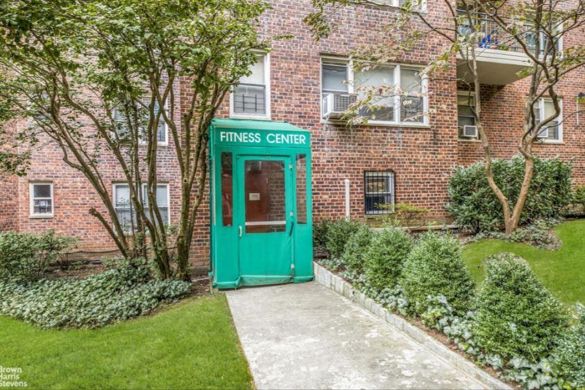 Coop Hudson Manor  Bronx, NY 10463, MLS-834387-13