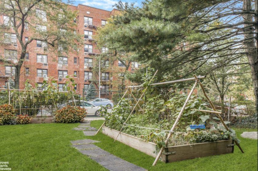 Coop Hudson Manor  Bronx, NY 10463, MLS-834387-17