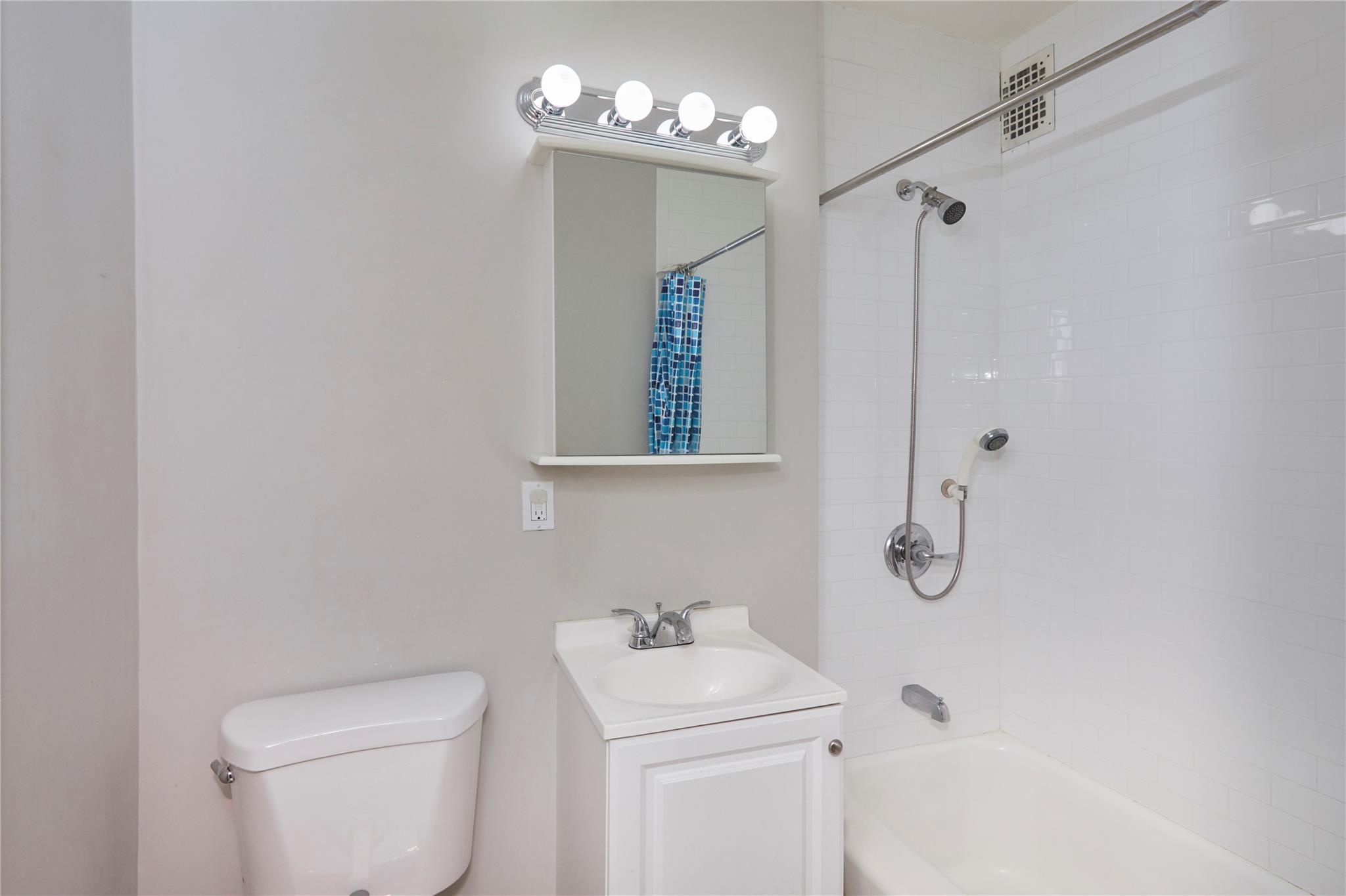 Coop Hudson Manor  Bronx, NY 10463, MLS-834387-8