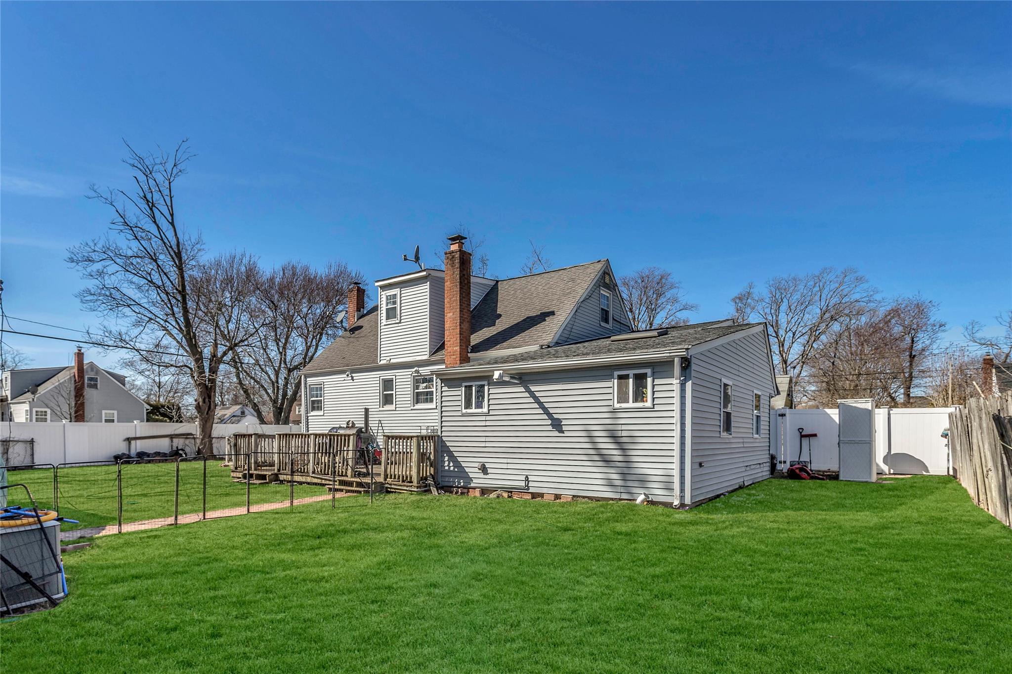 Single Family Hilliard  Suffolk County, NY 11722, MLS-834388-23