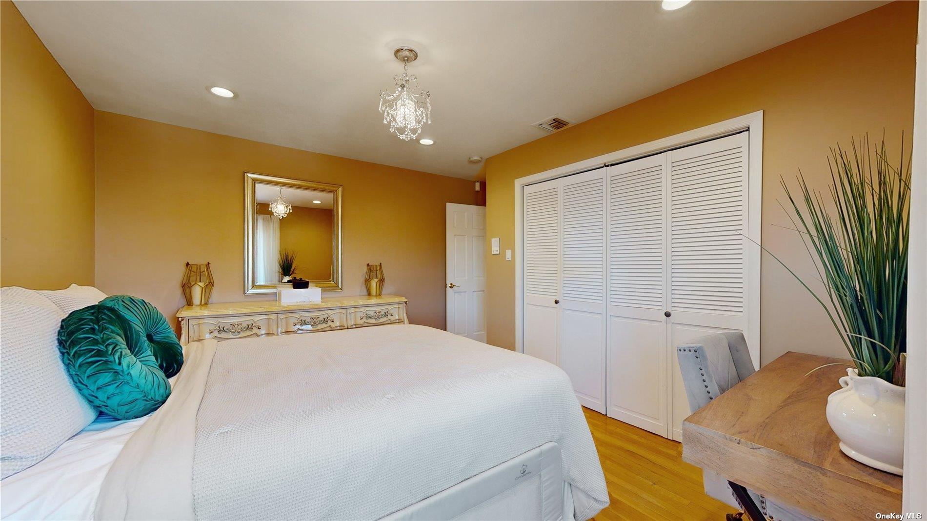 Single Family 27th  Queens, NY 11360, MLS-834391-23