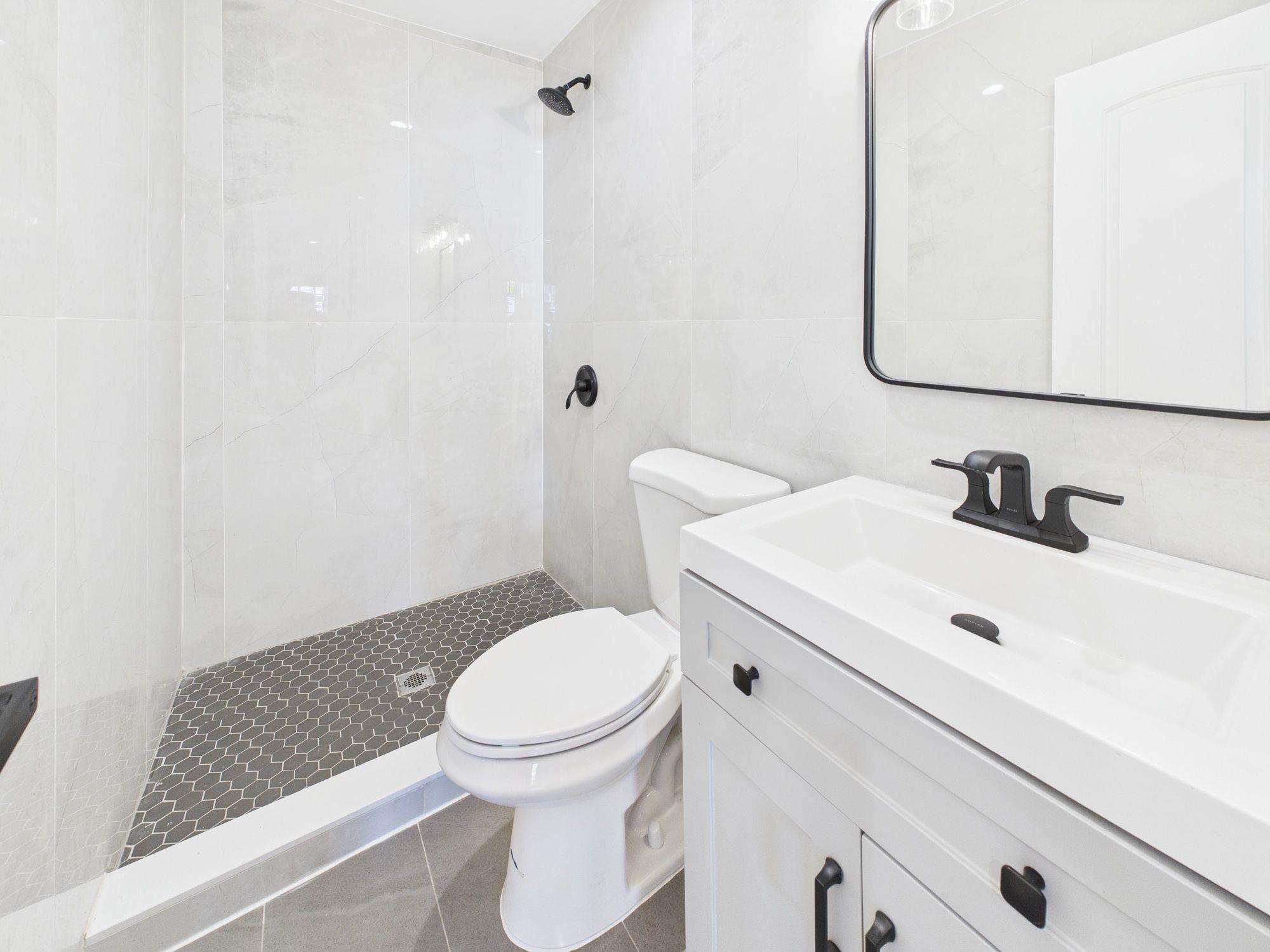 Single Family 213th  Bronx, NY 10469, MLS-834452-10