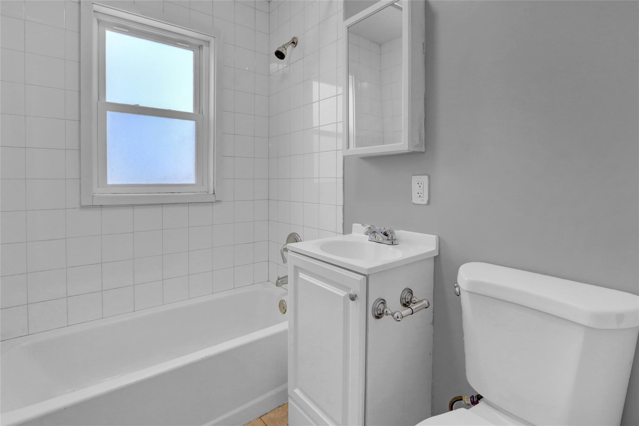 Single Family Mckinley  Suffolk County, NY 11951, MLS-834497-13