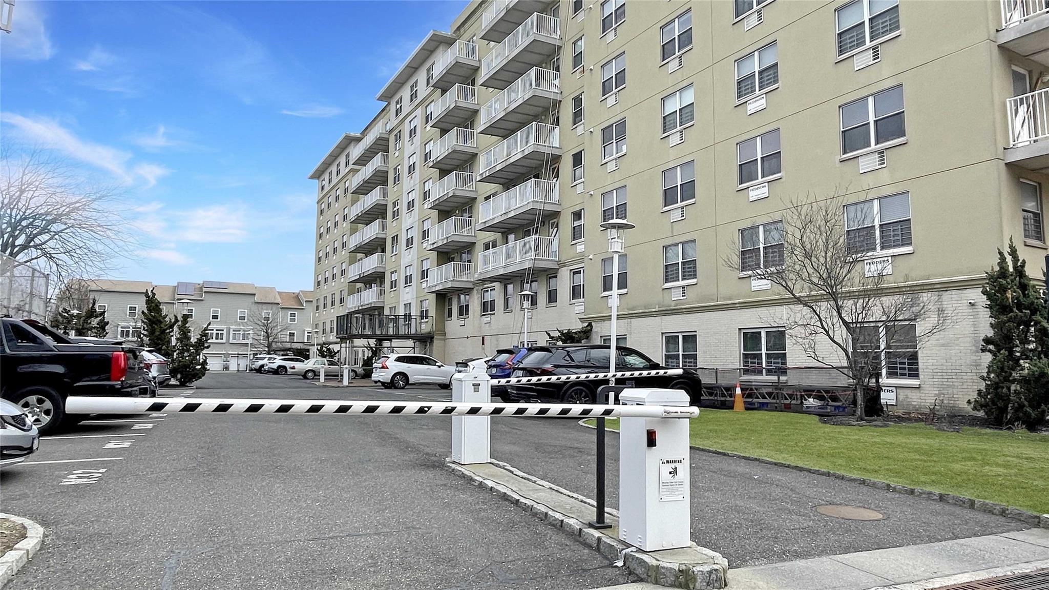 Condo Rockaway Beach  Queens, NY 11693, MLS-834553-15