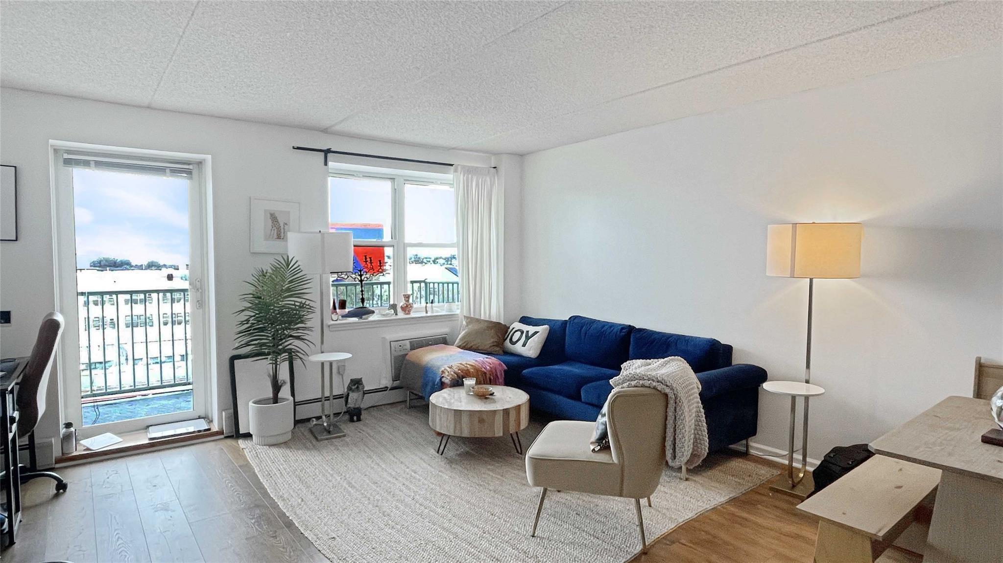 Condo Rockaway Beach  Queens, NY 11693, MLS-834553-2