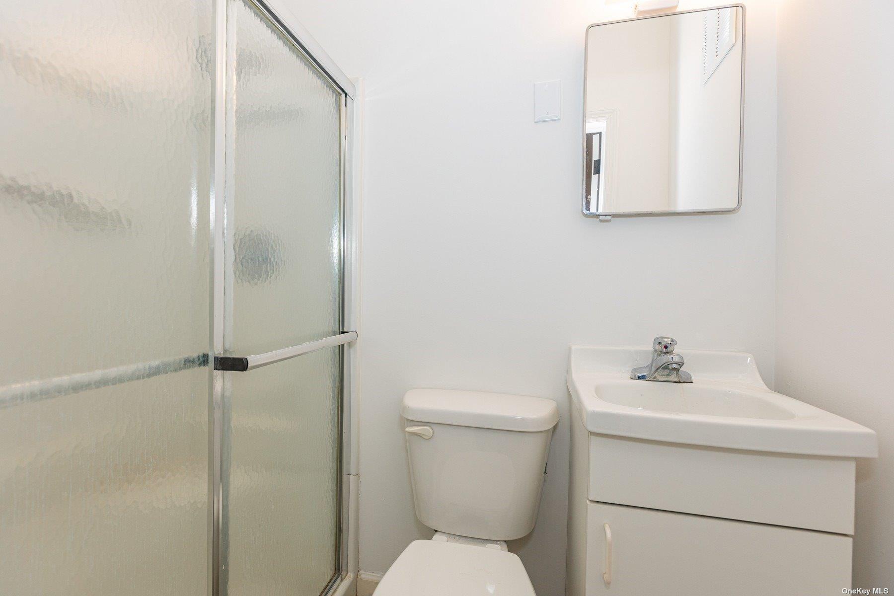 Apartment Bellport  Suffolk County, NY 11713, MLS-834622-13
