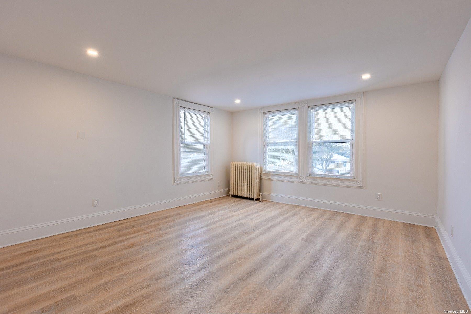 Apartment Bellport  Suffolk County, NY 11713, MLS-834622-5