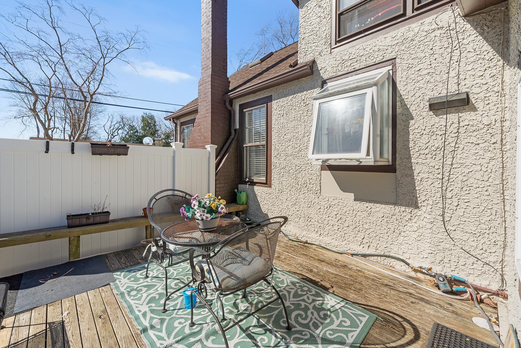 Single Family Westwood  Suffolk County, NY 11729, MLS-834653-30