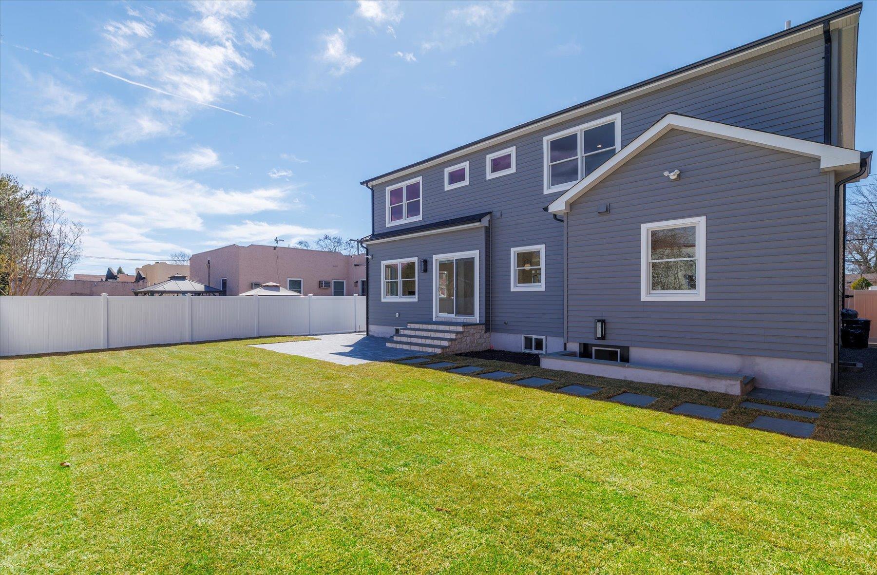 Single Family Frankel  Nassau County, NY 11566, MLS-834658-25