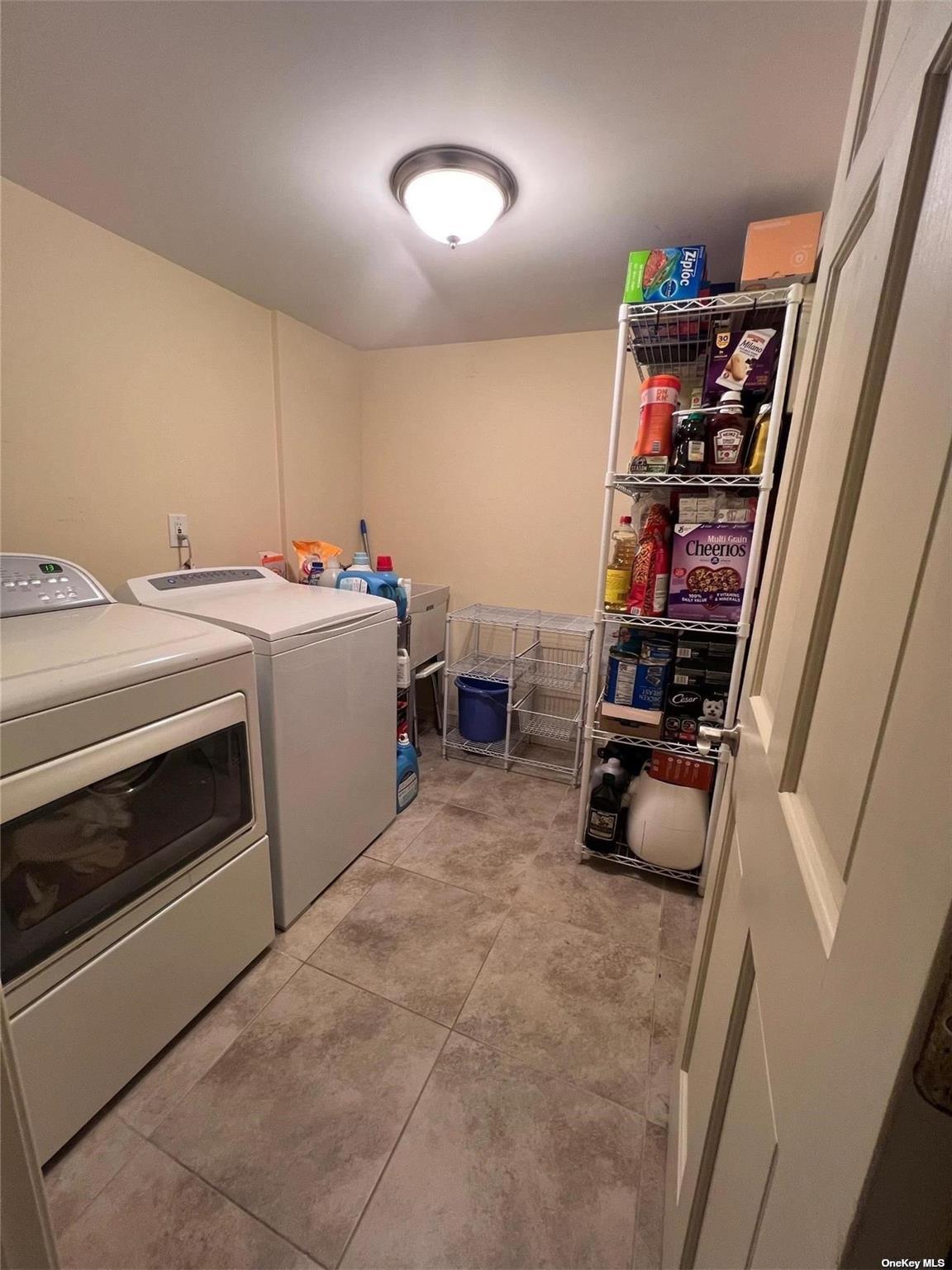 Single Family 261st Street  Queens, NY 11004, MLS-834694-17