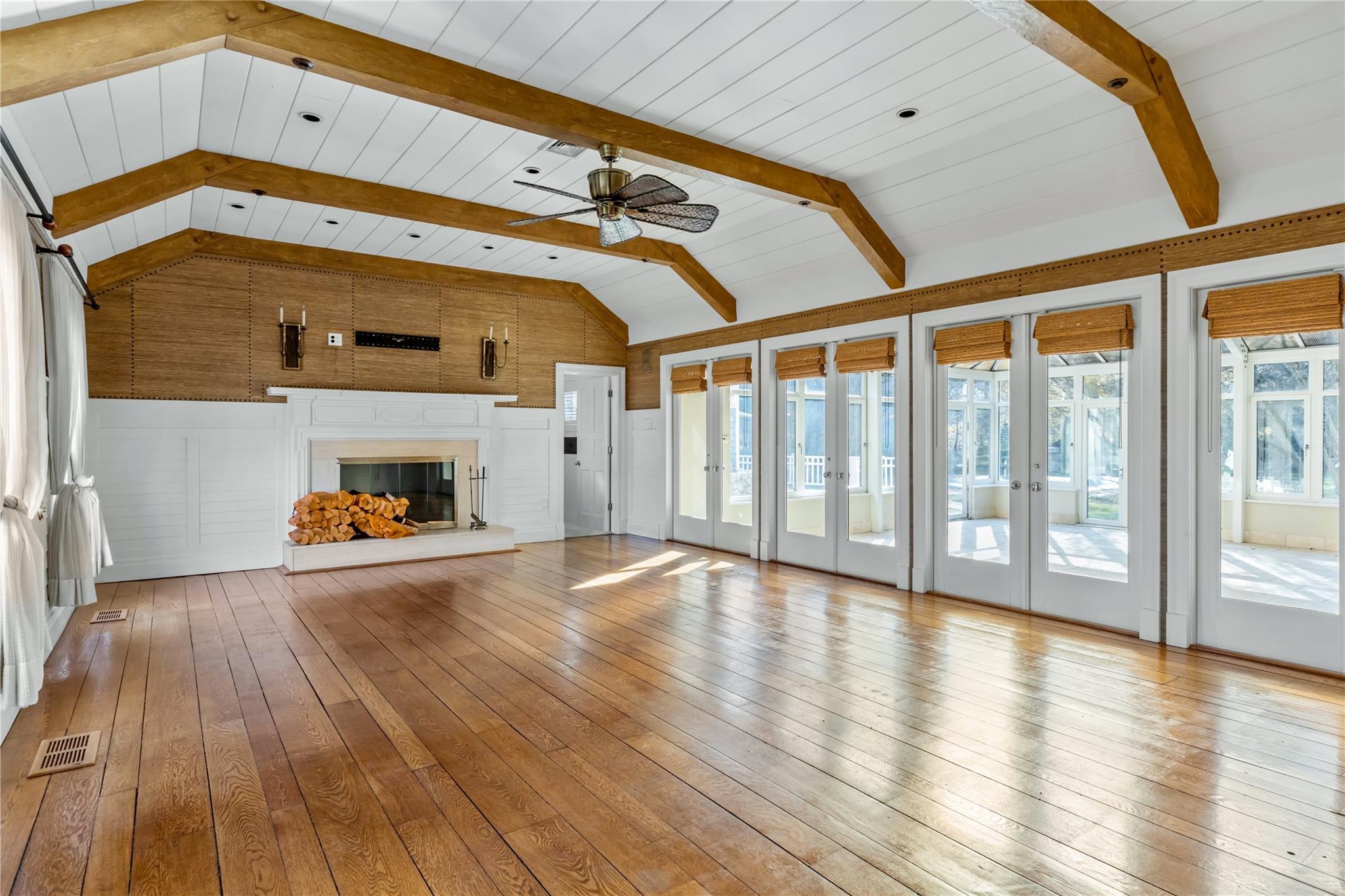 Single Family Old Cedar Swamp  Nassau County, NY 11545, MLS-834701-15
