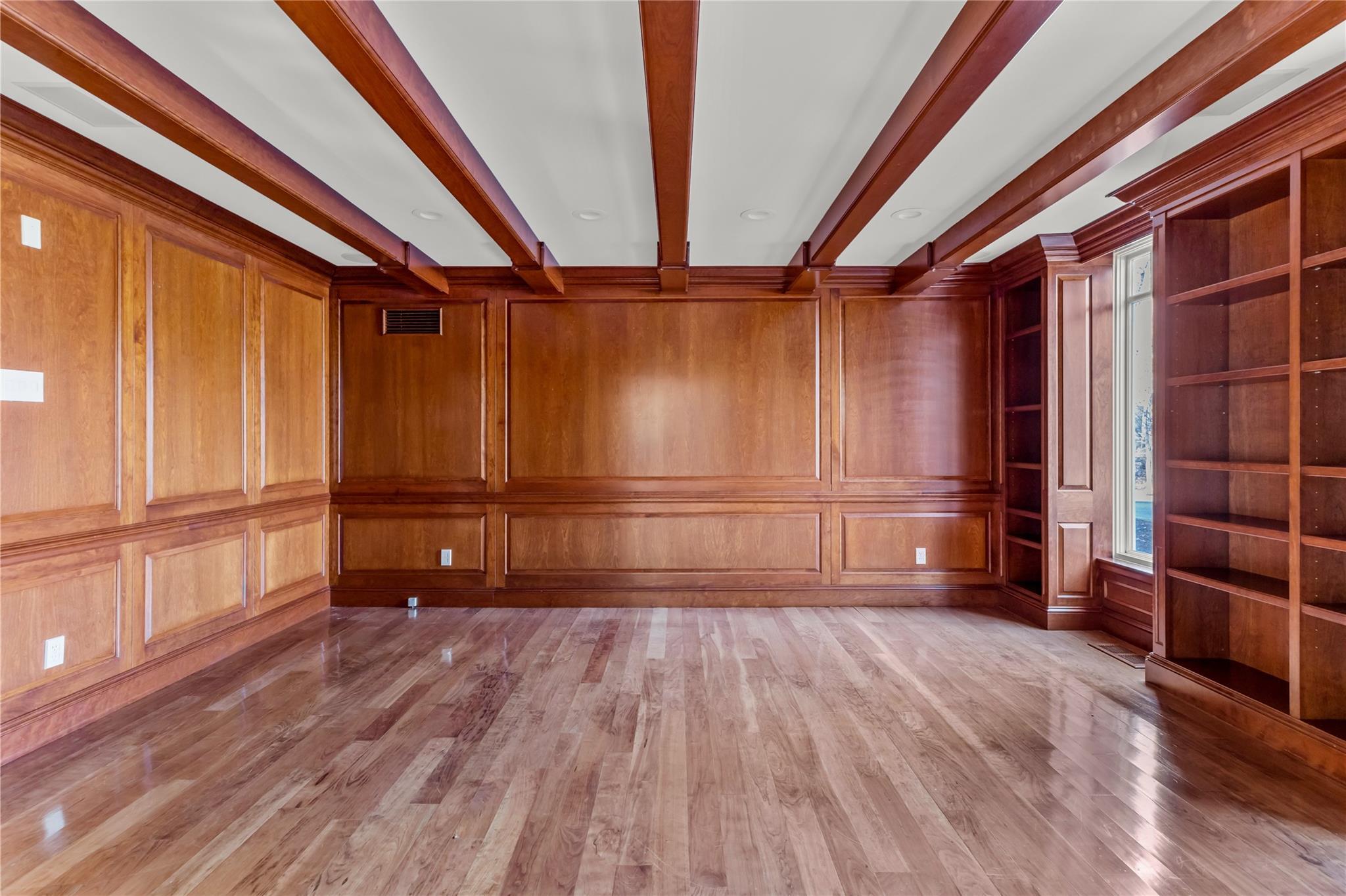 Single Family Old Cedar Swamp  Nassau County, NY 11545, MLS-834701-17