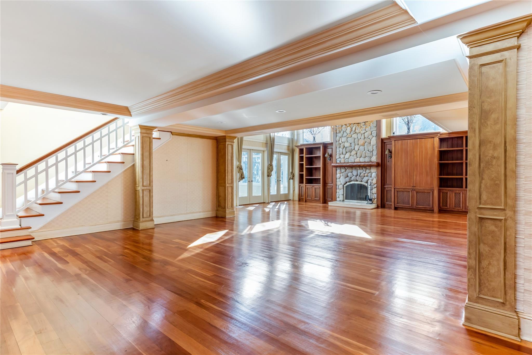 Single Family Old Cedar Swamp  Nassau County, NY 11545, MLS-834701-5