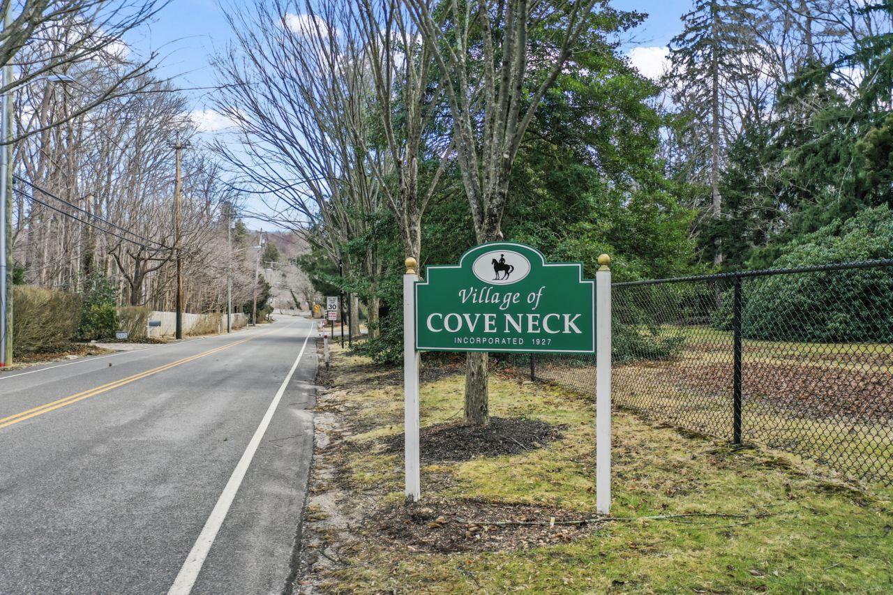 Single Family Elfland  Nassau County, NY 11771, MLS-834728-2