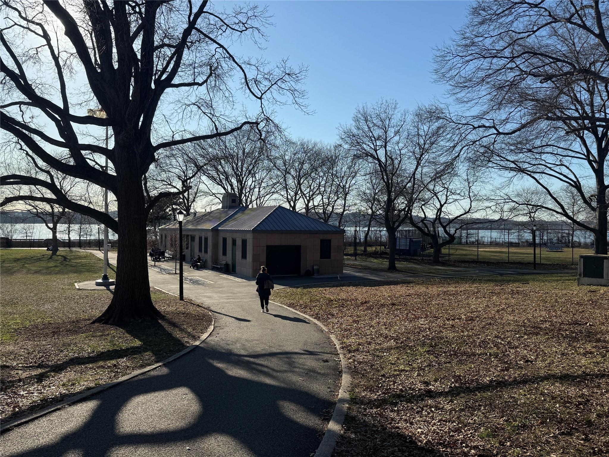 Coop Shore  Brooklyn, NY 11209, MLS-834808-23