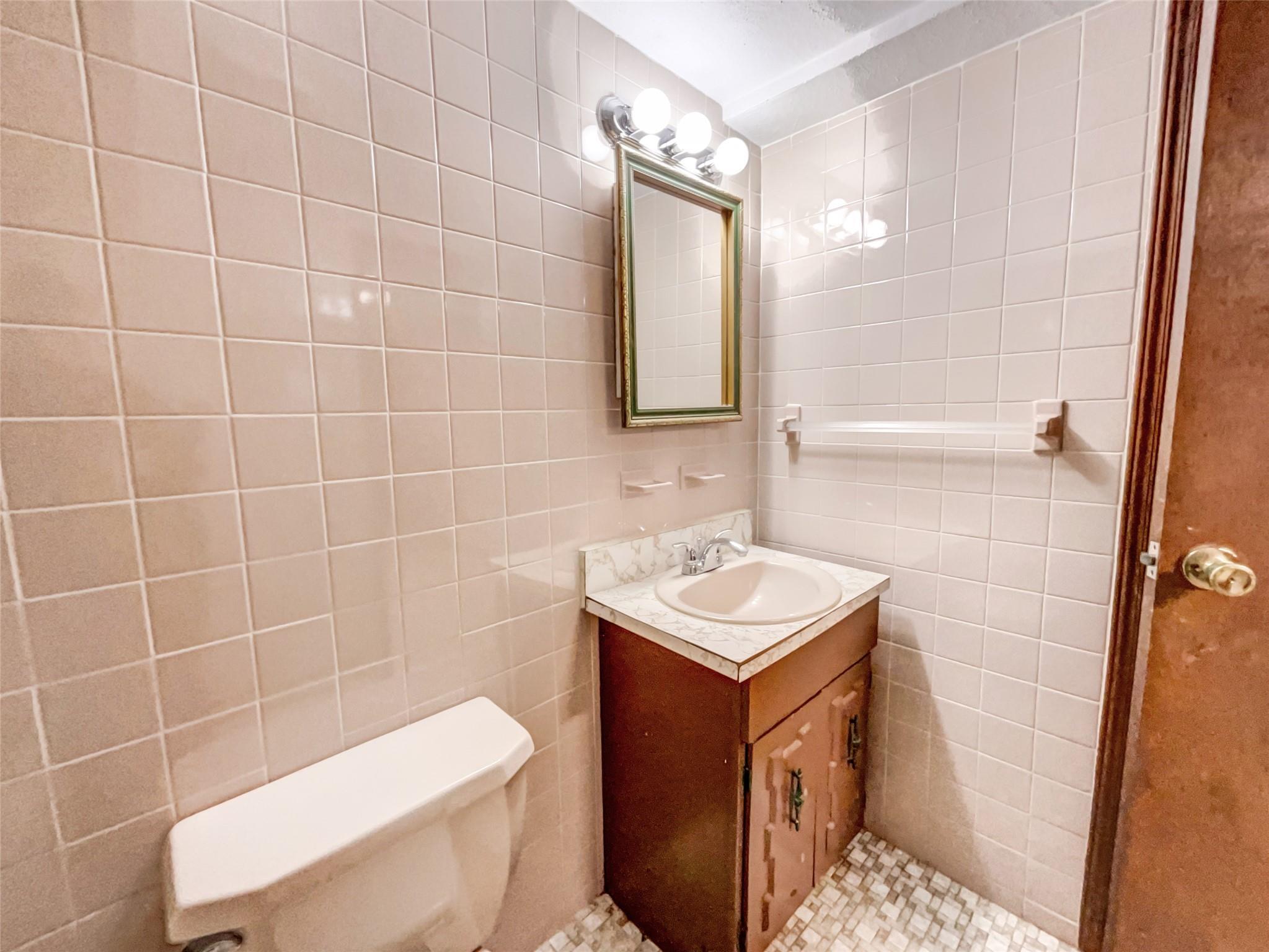 Single Family Charter  Suffolk County, NY 11787, MLS-834836-28