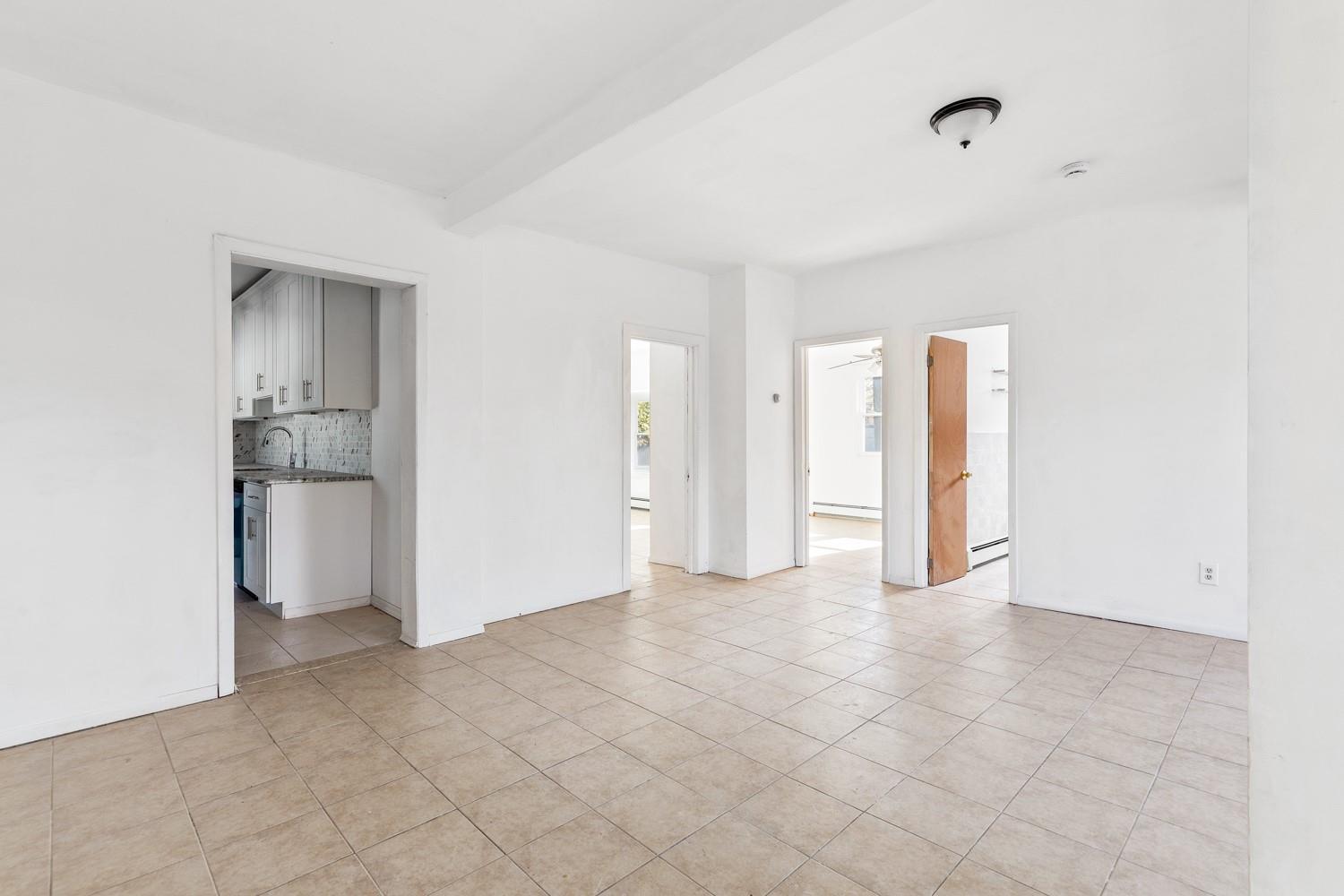 Single Family Verazzano  Suffolk County, NY 11726, MLS-834845-2