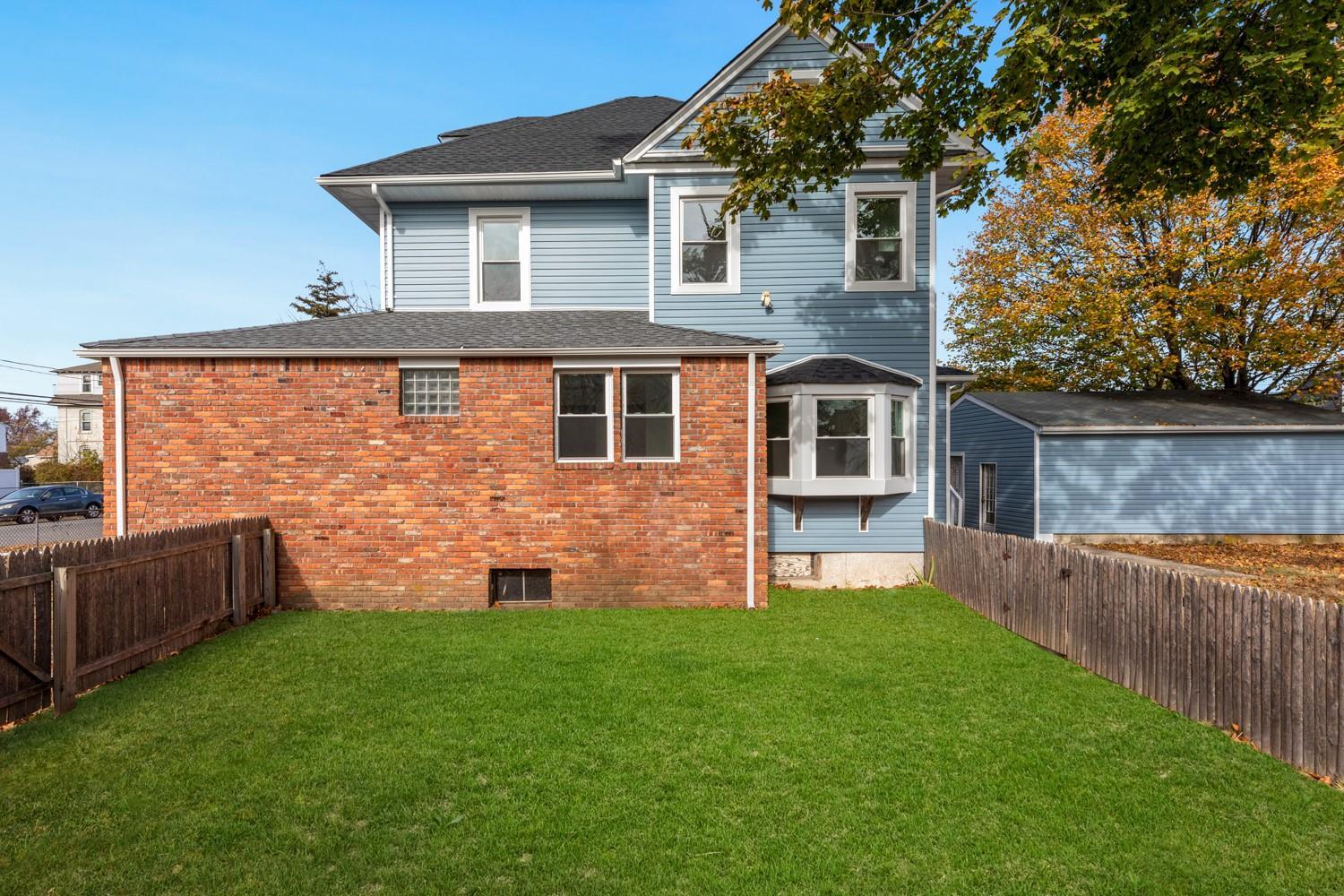Single Family Verazzano  Suffolk County, NY 11726, MLS-834845-27