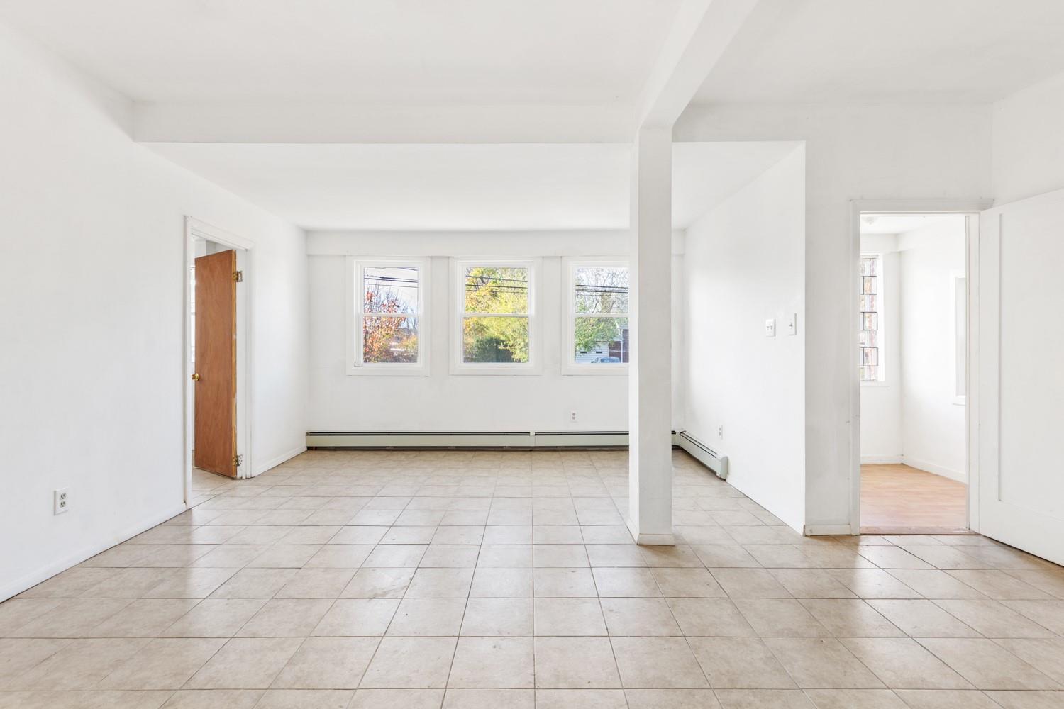 Single Family Verazzano  Suffolk County, NY 11726, MLS-834845-4