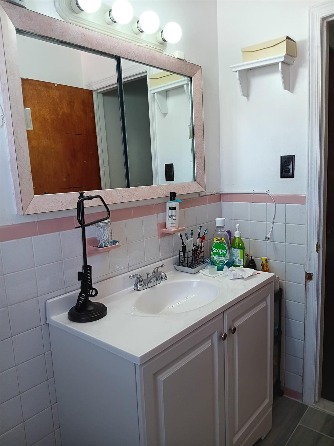 Apartment 76th  Queens, NY 11417, MLS-834871-9