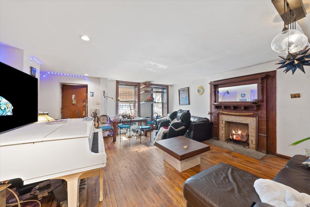 Single Family 162nd  Manhattan, NY 10032, MLS-834896-6