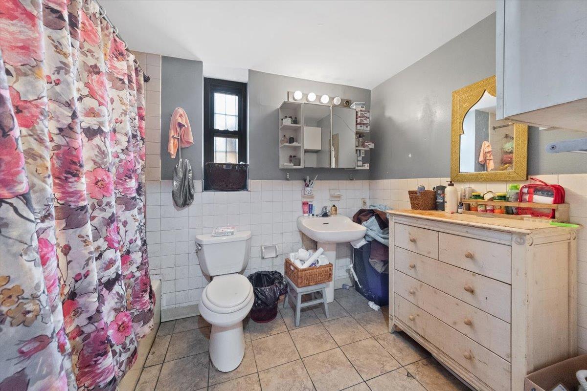 Single Family 162nd  Manhattan, NY 10032, MLS-834896-9