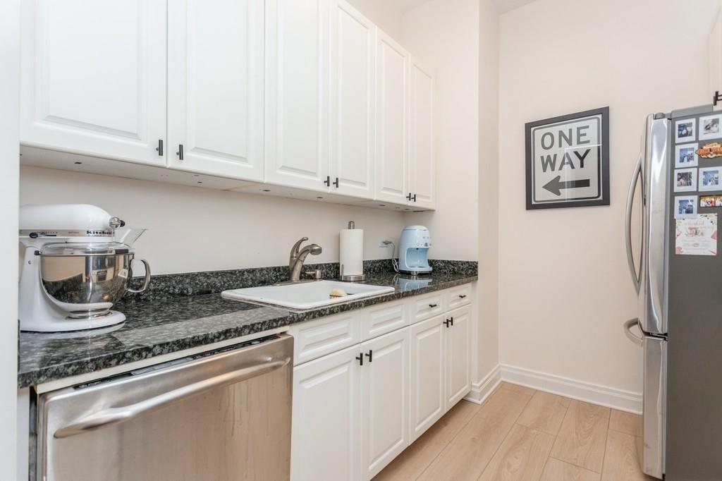Condo Scarsdale  Westchester County, NY 10707, MLS-834899-10