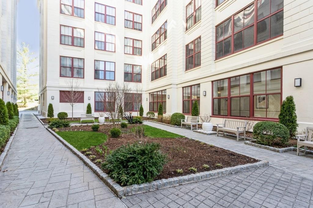 Condo Scarsdale  Westchester County, NY 10707, MLS-834899-26