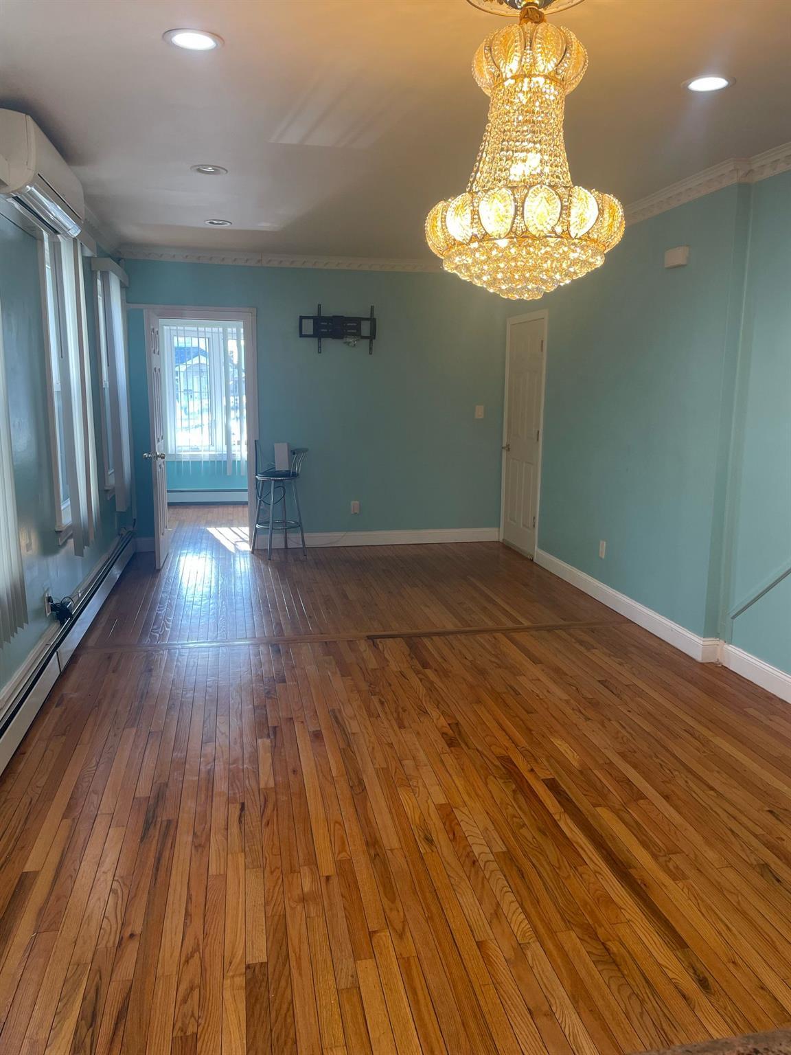 Single Family 135th Street  Queens, NY 11420, MLS-834915-21