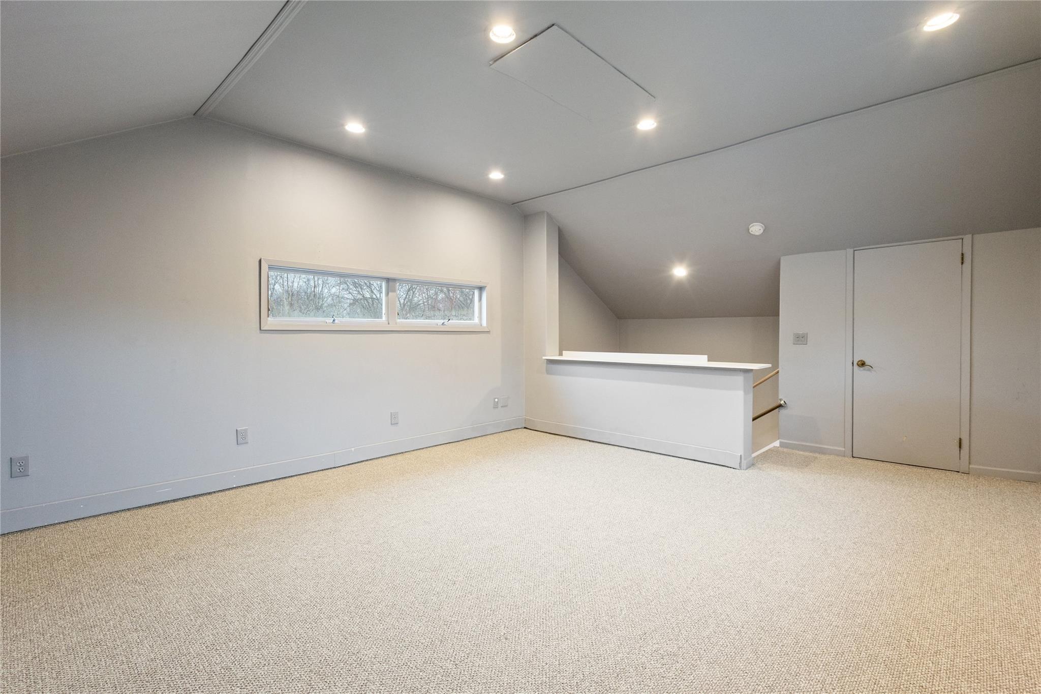 Single Family Friendly  Suffolk County, NY 11787, MLS-834916-29