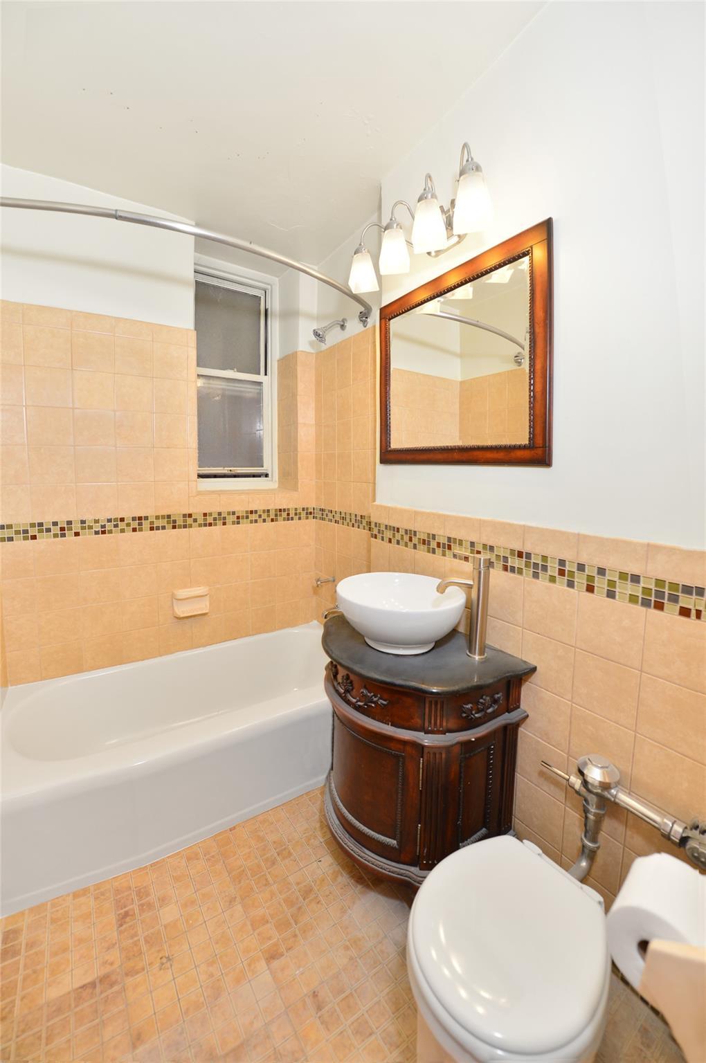 Coop Grand Concourse  Bronx, NY 10451, MLS-834919-5